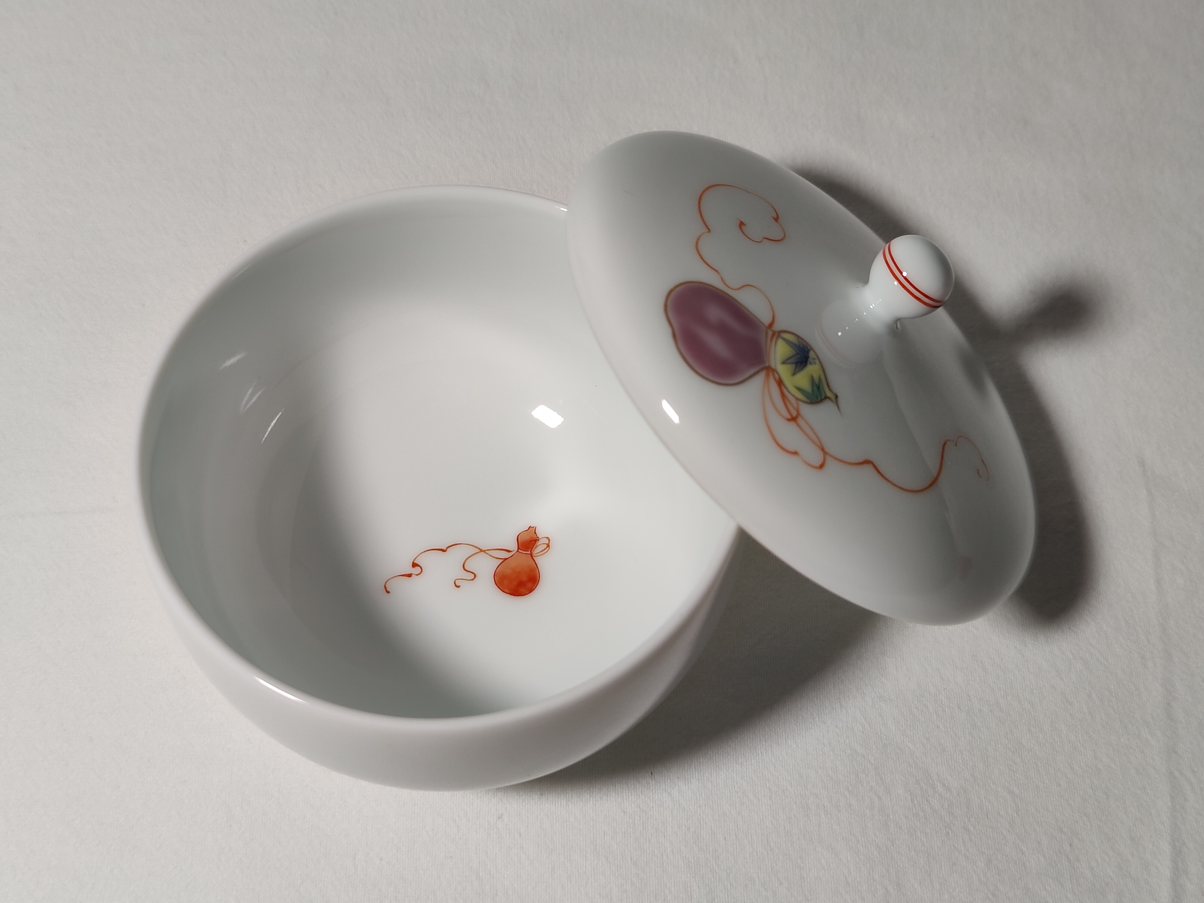 Arita-yaki : tasse et couvercle en porcelaine japonaise #TOKI_2023_016
