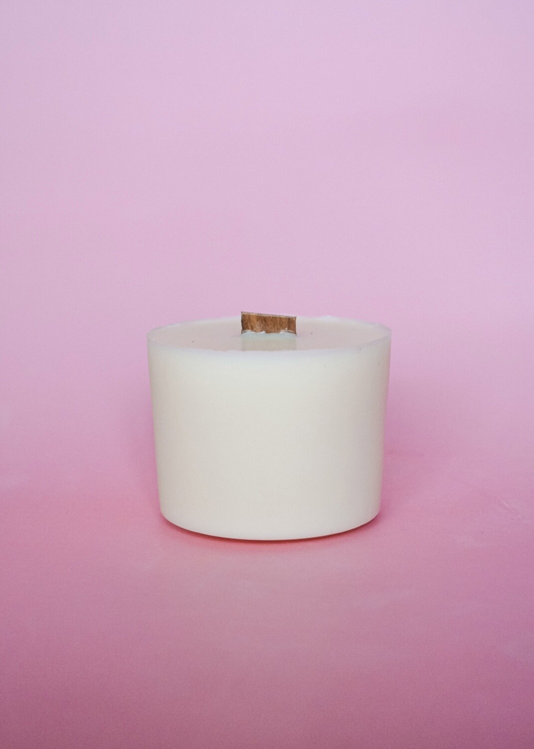 Apvalios žvakės papildymas (vaško įdėklas)