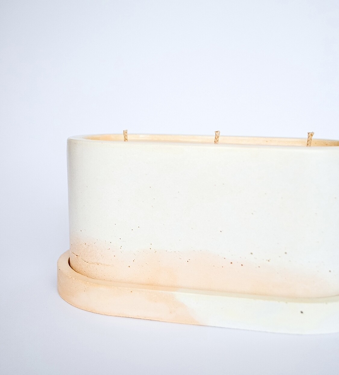 Trijų dagčių betoninė žvakė