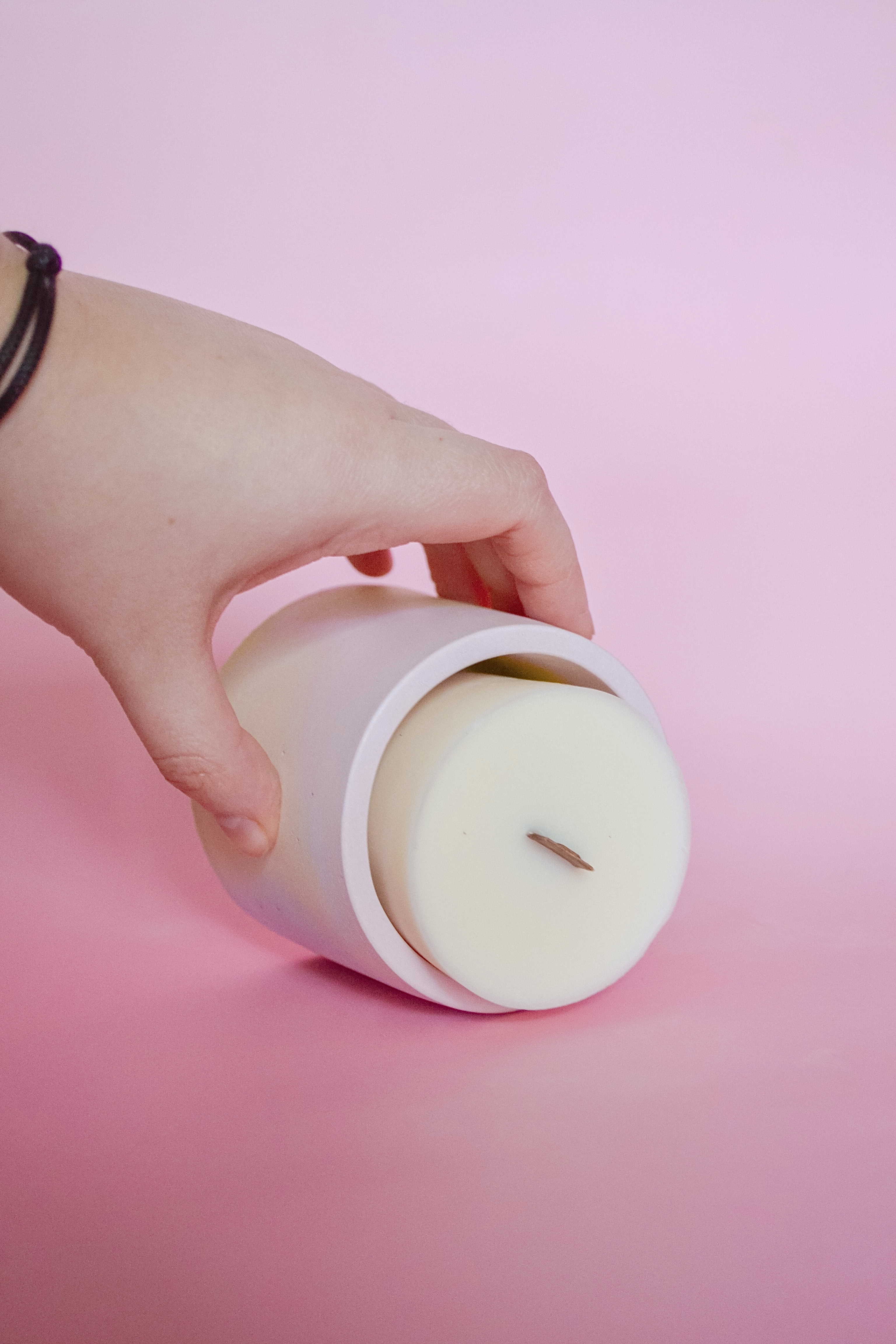 Apvalios žvakės papildymas (vaško įdėklas)