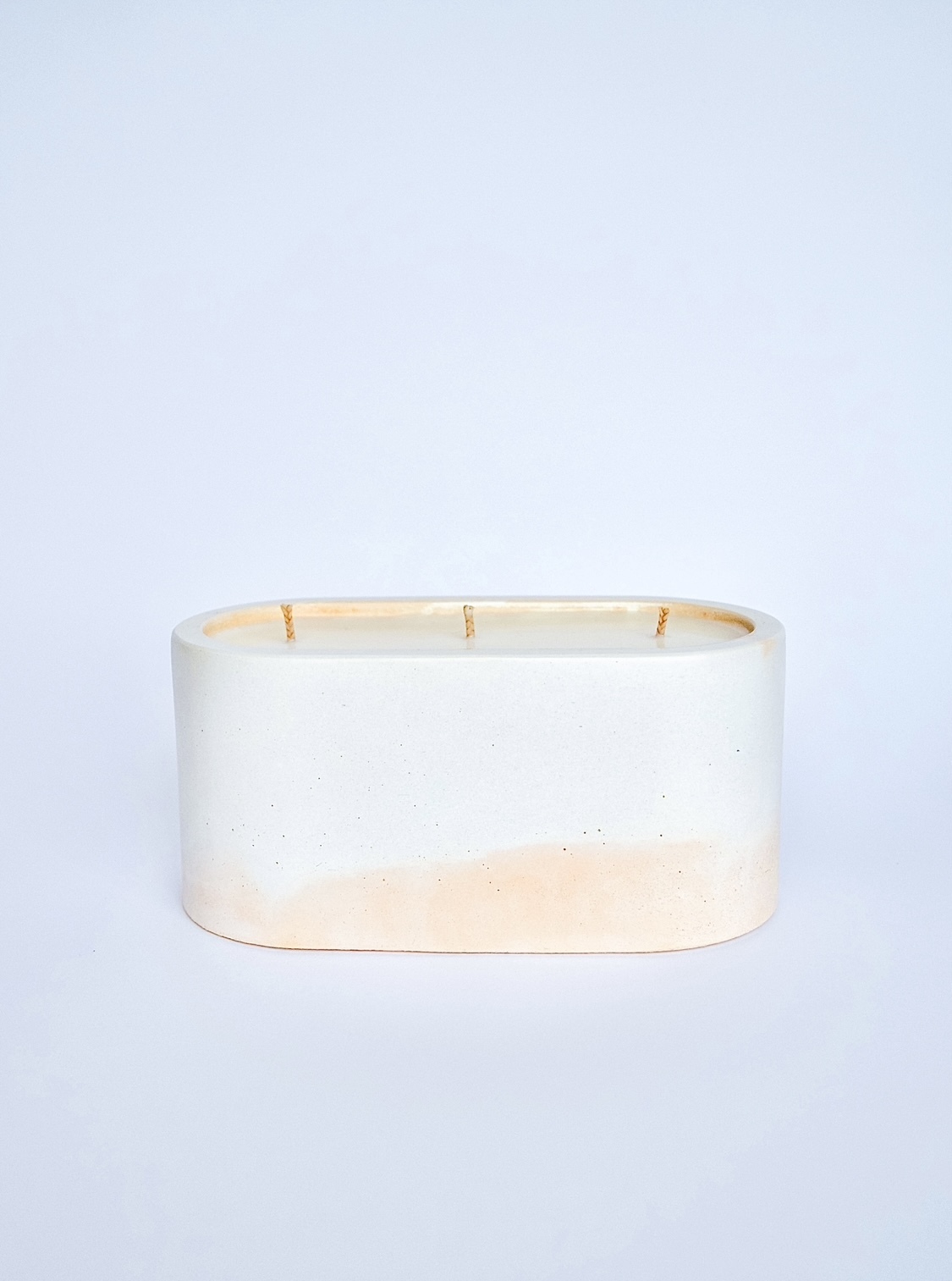 Trijų dagčių betoninė žvakė