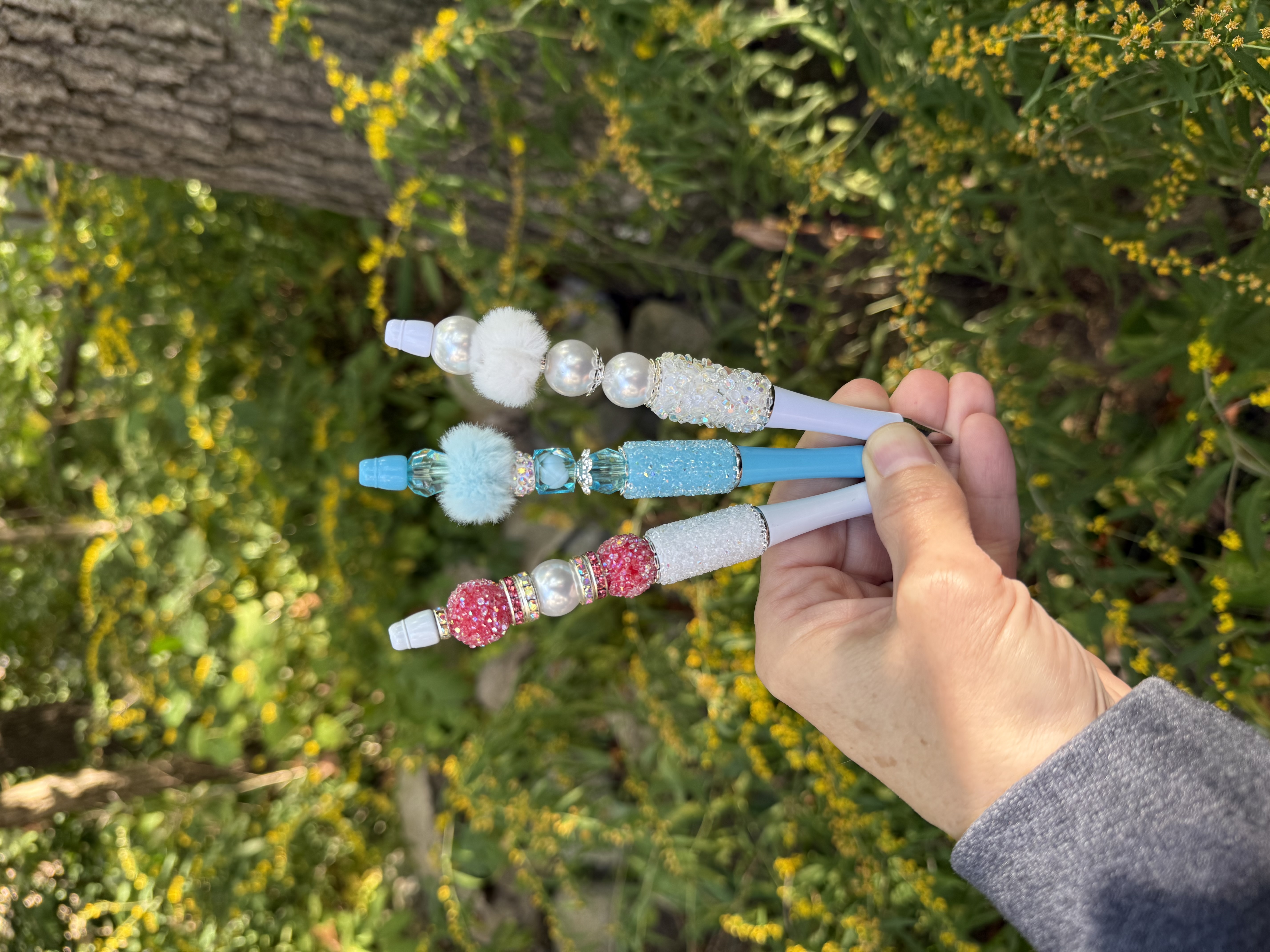 Winter Vibes Beaded Pen Set – Snowy, Candy Cane & Icy Winter