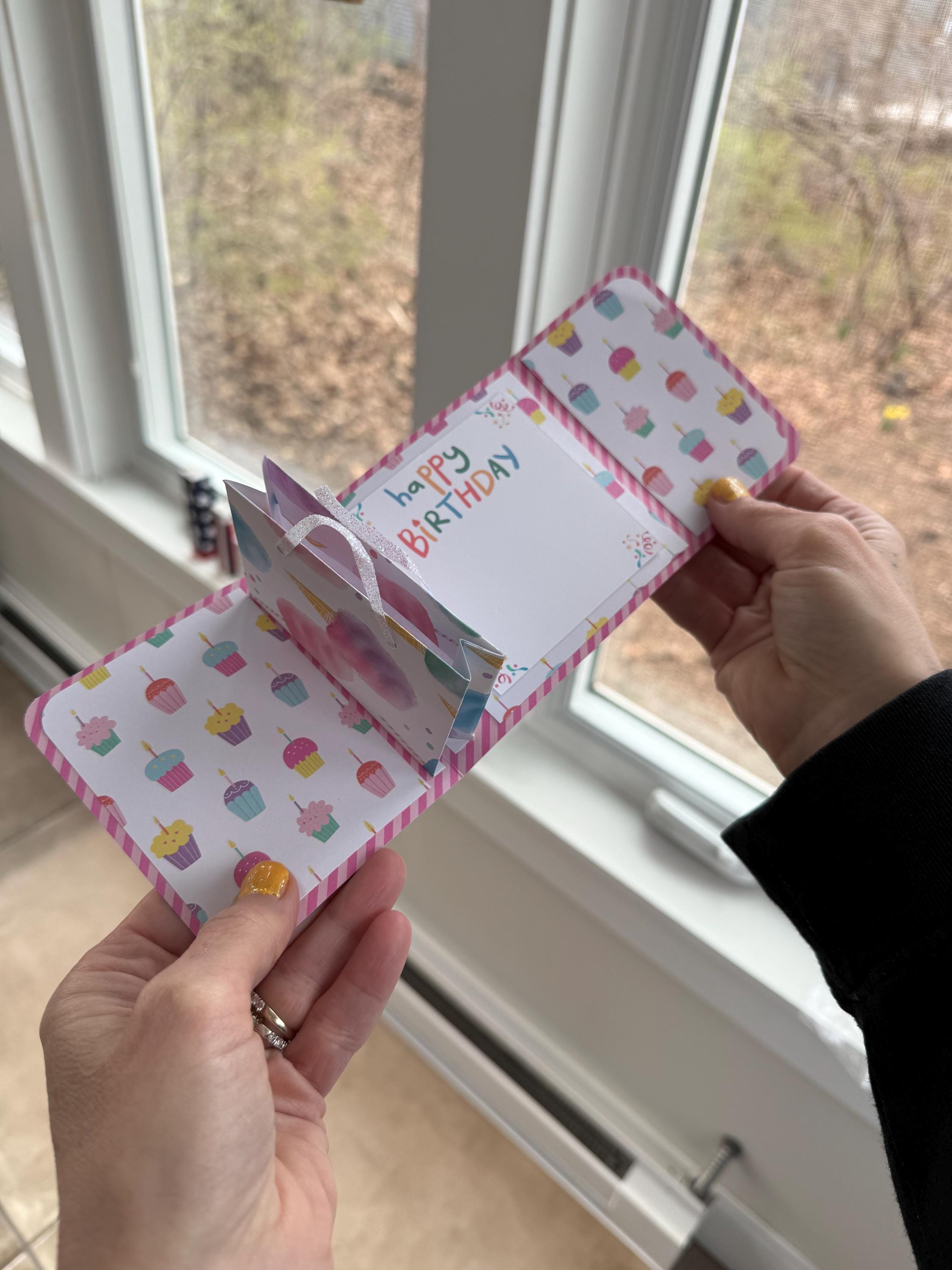 Handmade Cupcake Birthday Card with Pop-Up Gift Bag Gift Card Holder