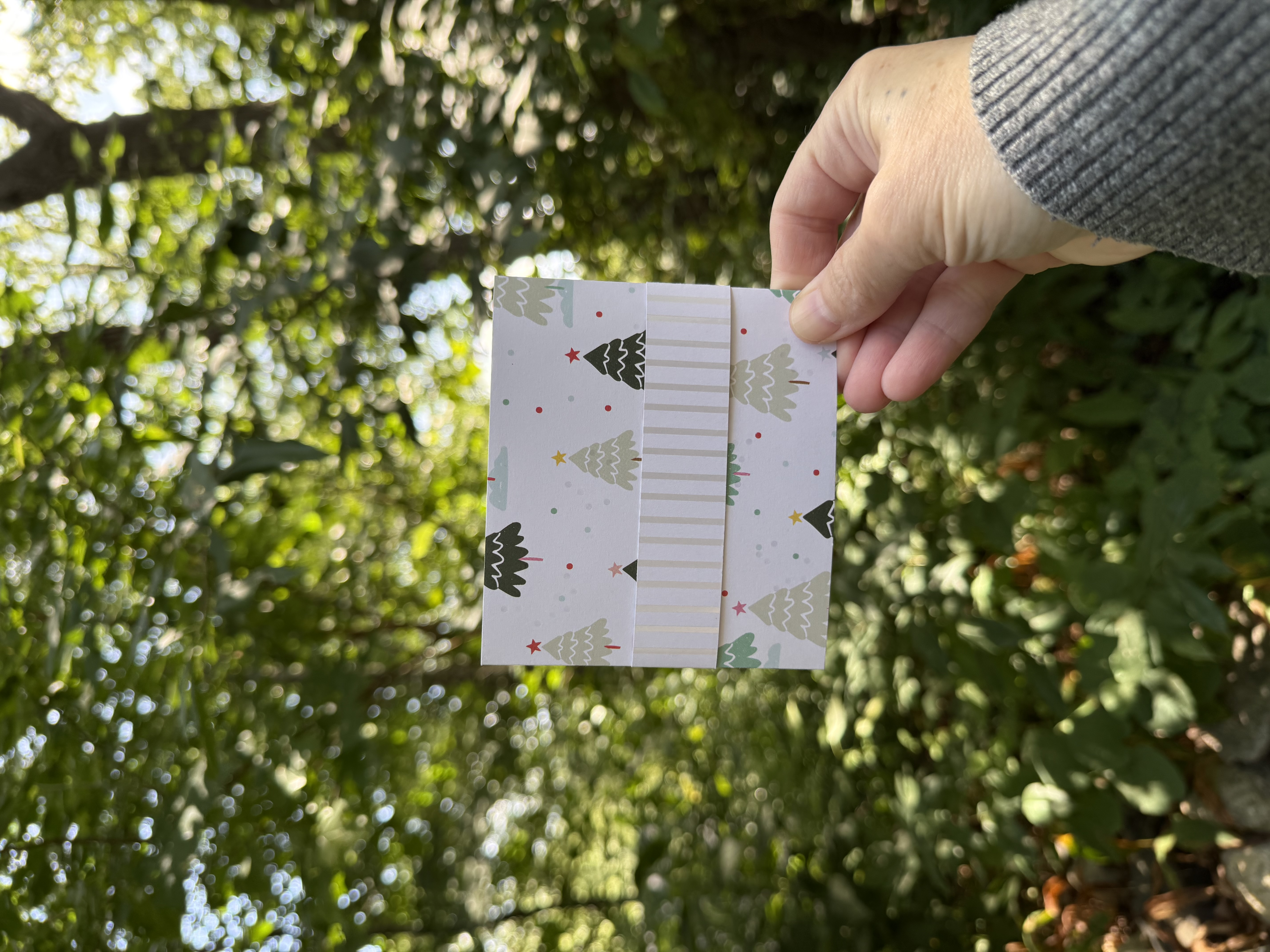 Handmade Season’s Greeting Christmas Tree Gift Card Holder with Pop-Up Gift Bag