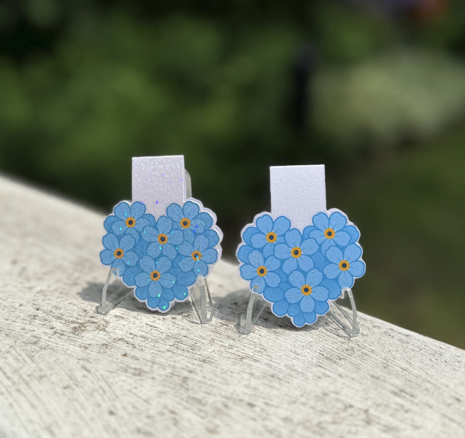 Heart Shaped Forget Me Not Flower Magnetic Bookmark
