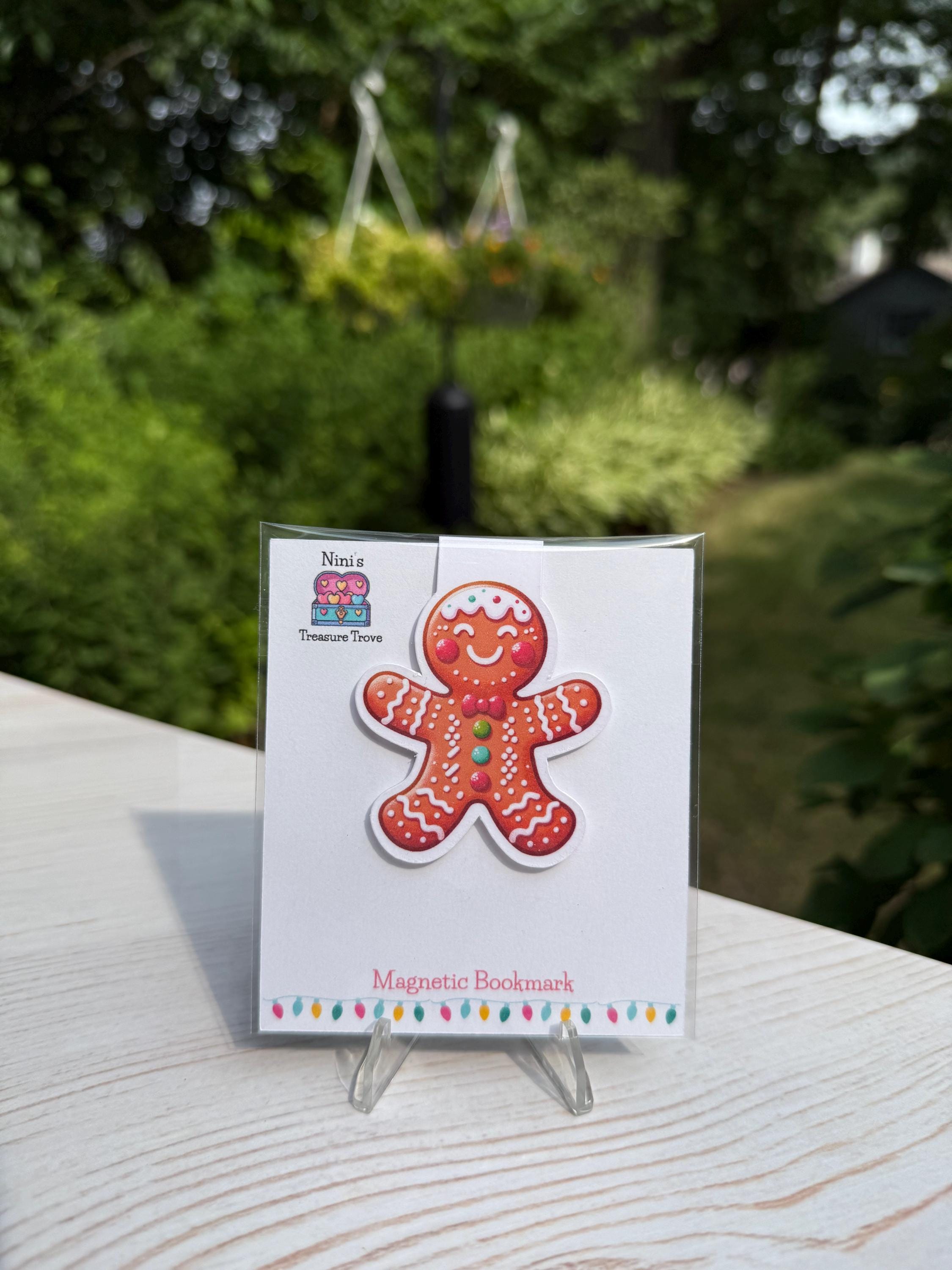 Holiday Gingerbread Man Magnetic Bookmark