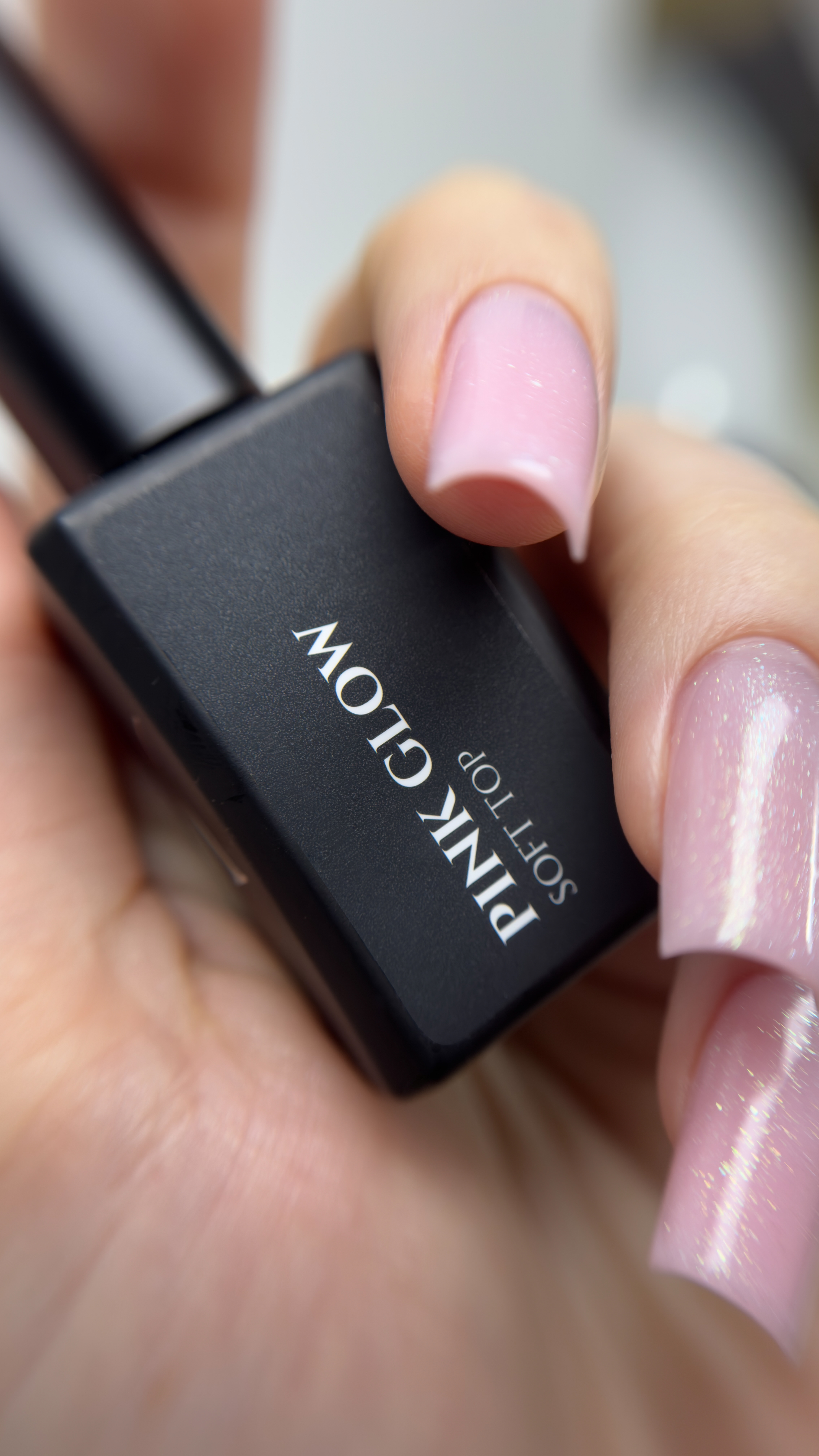 Victoria Boro Soft Pink Glow Top Coat 15ml