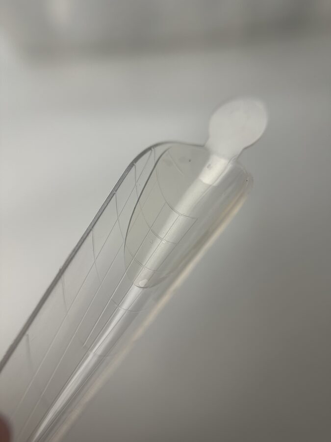 La Mani Almond Dual Forms With French Silicones