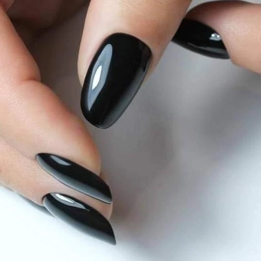 Victoria Boro Gel Polish Colour B10