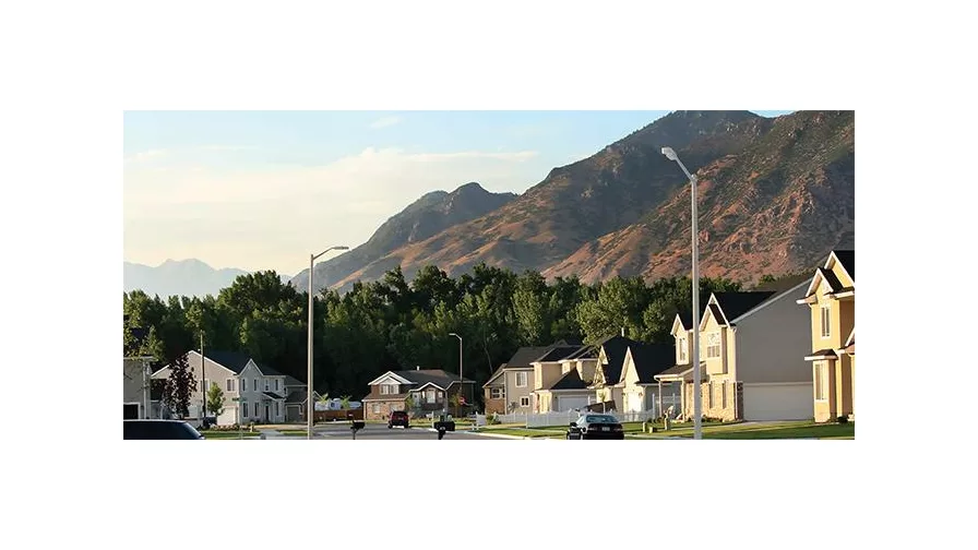 LUMINARIA TIPO COBRA SVS 54W 40K