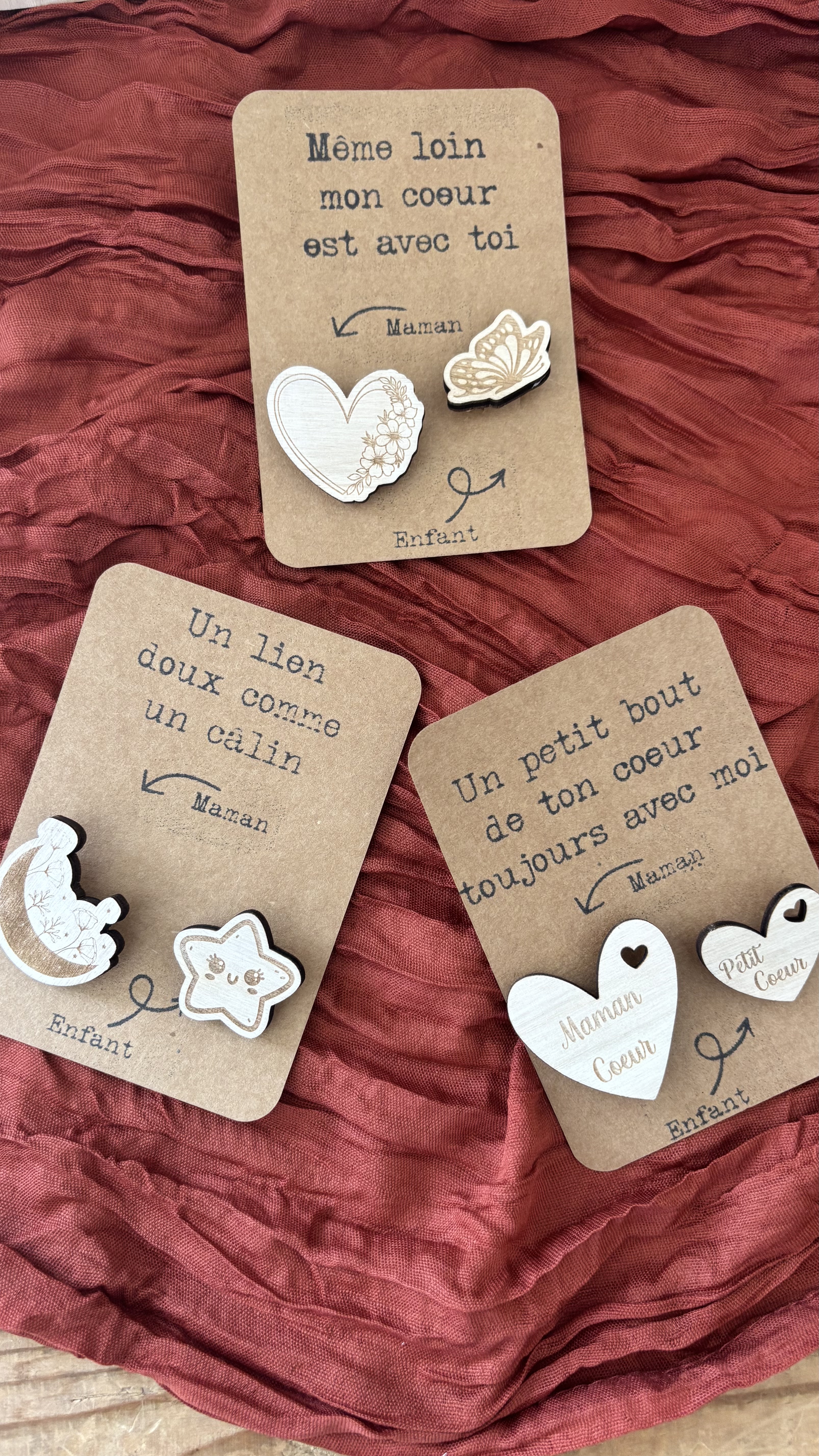 Comme un câlin de poche – Duo de badges maman & enfant