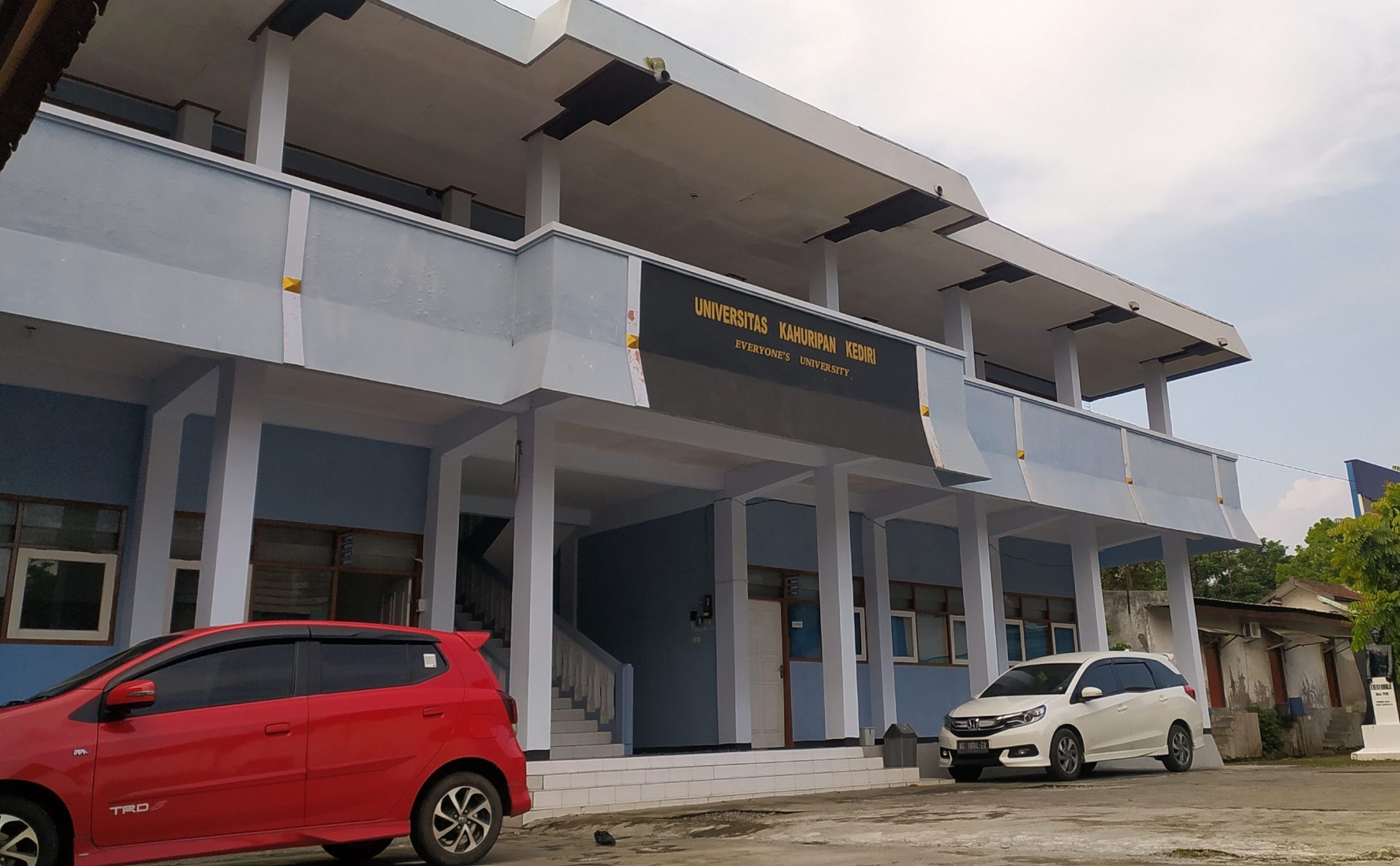 Universitas Kahuripan Kediri