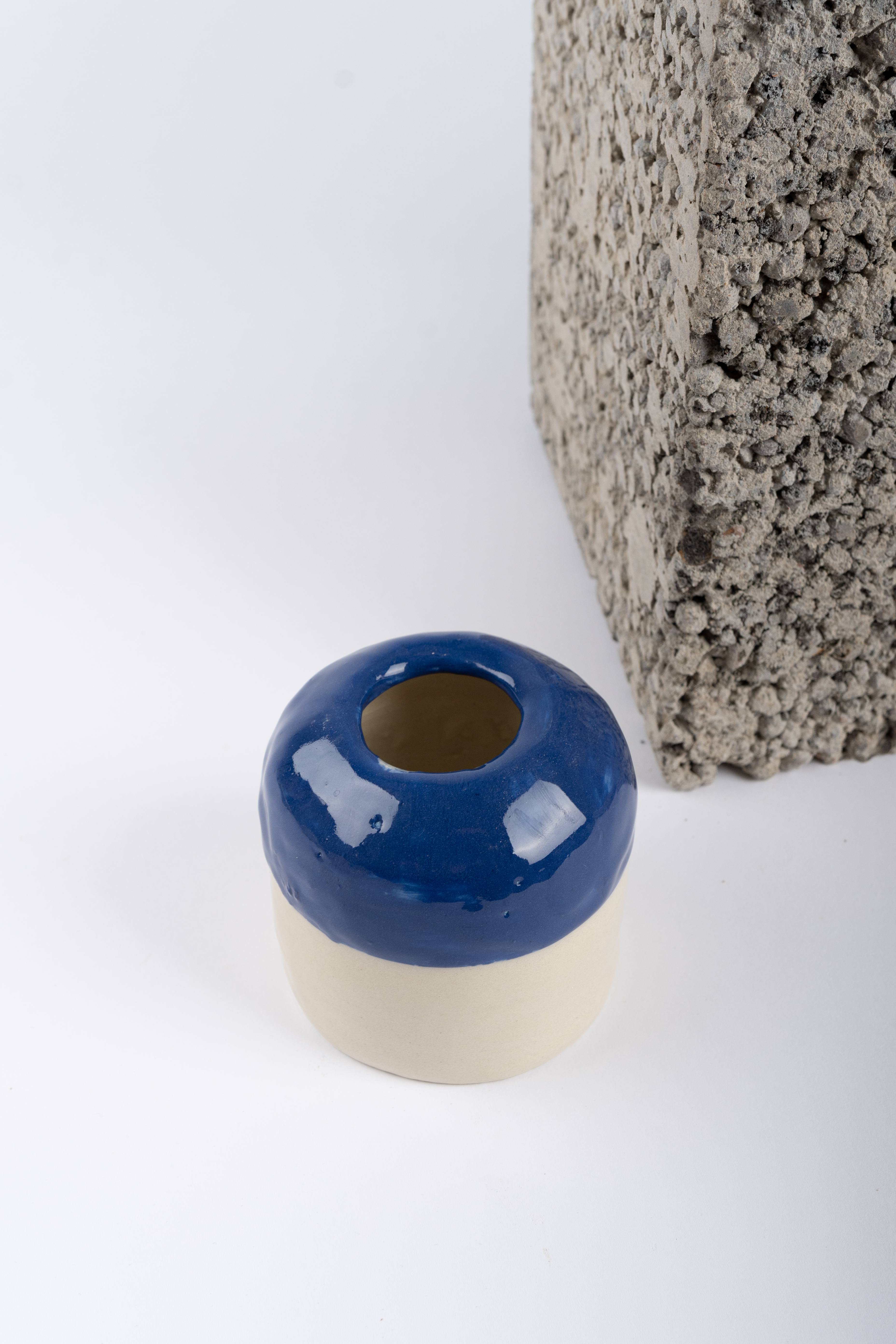 Mėlyna -  Balta vaza mini