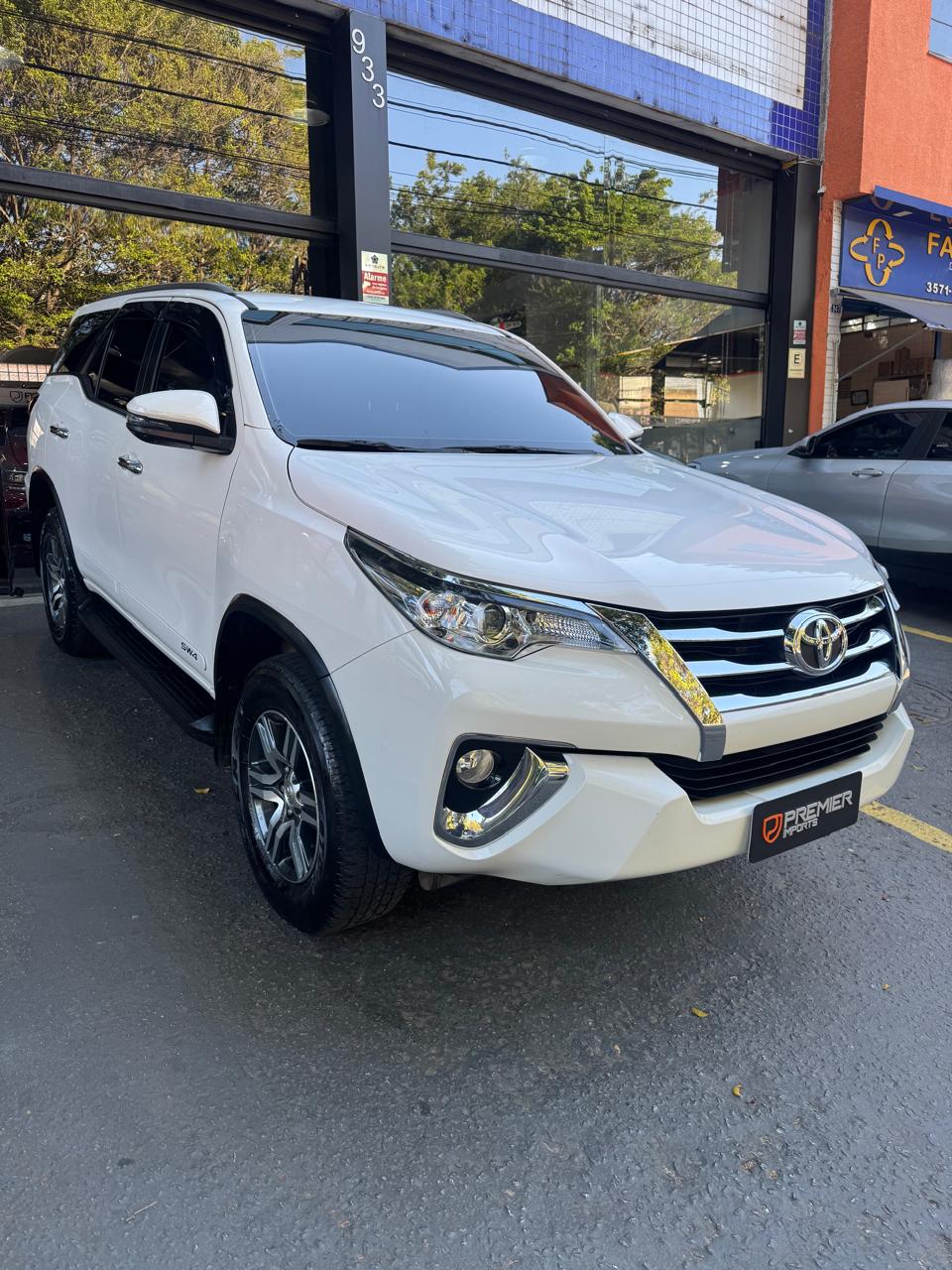 TOYOTA HILUX SW4 SRV 2020