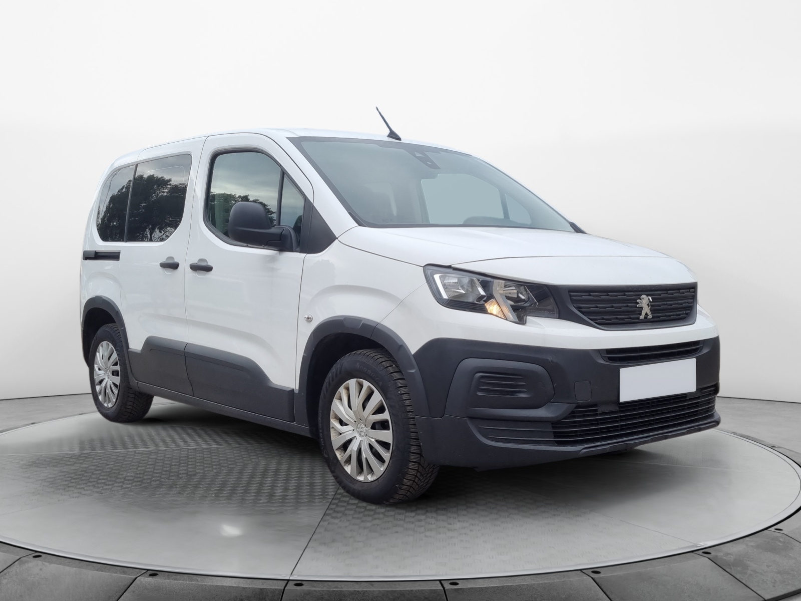 Peugeot automobilis