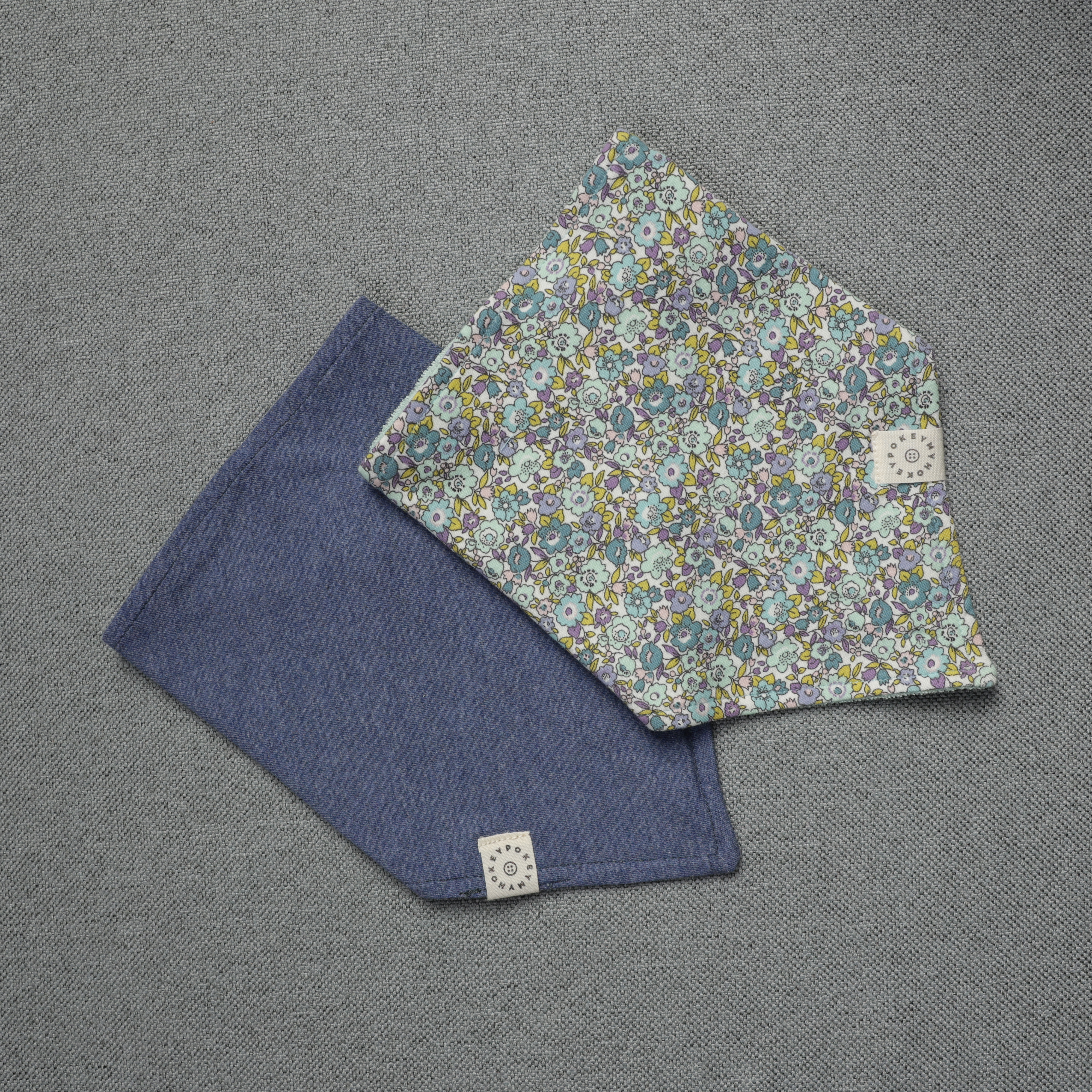 Light Ocean Blue & Green Bloom Bib Set