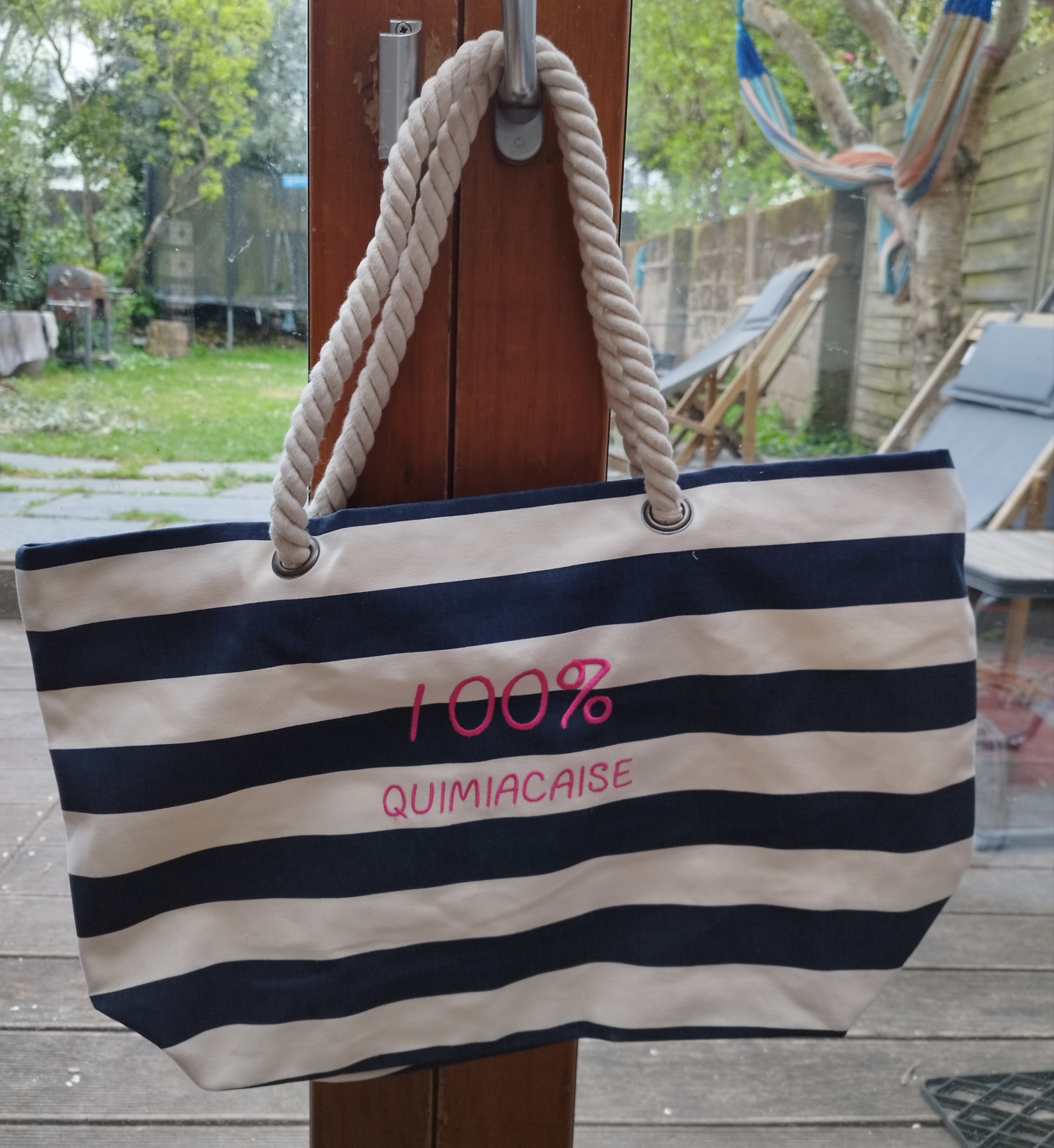 Grand sac de plage brodé avec pochette intérieure 