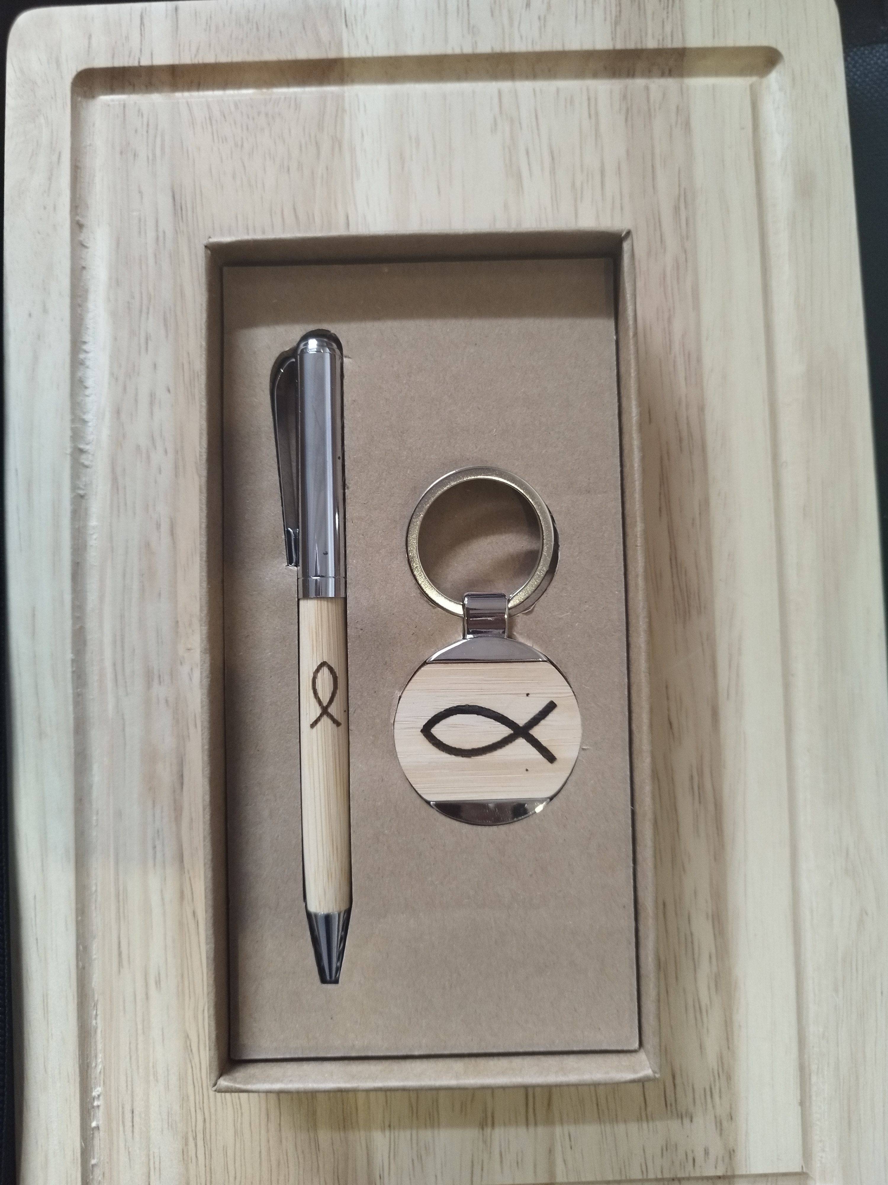 Kit bic et porte clef gravés