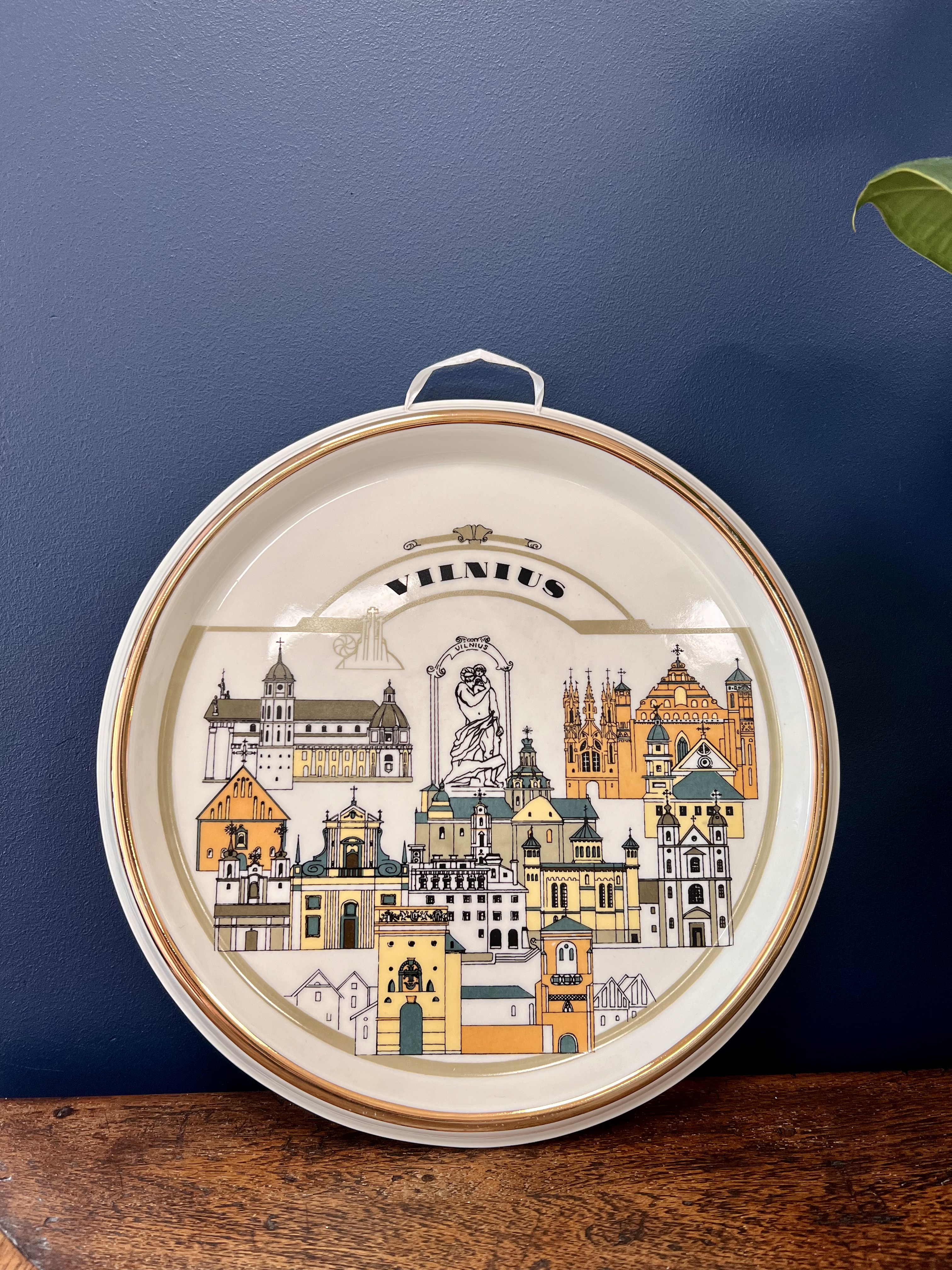 Pakabinama porceliano lėkštė "Vilnius"