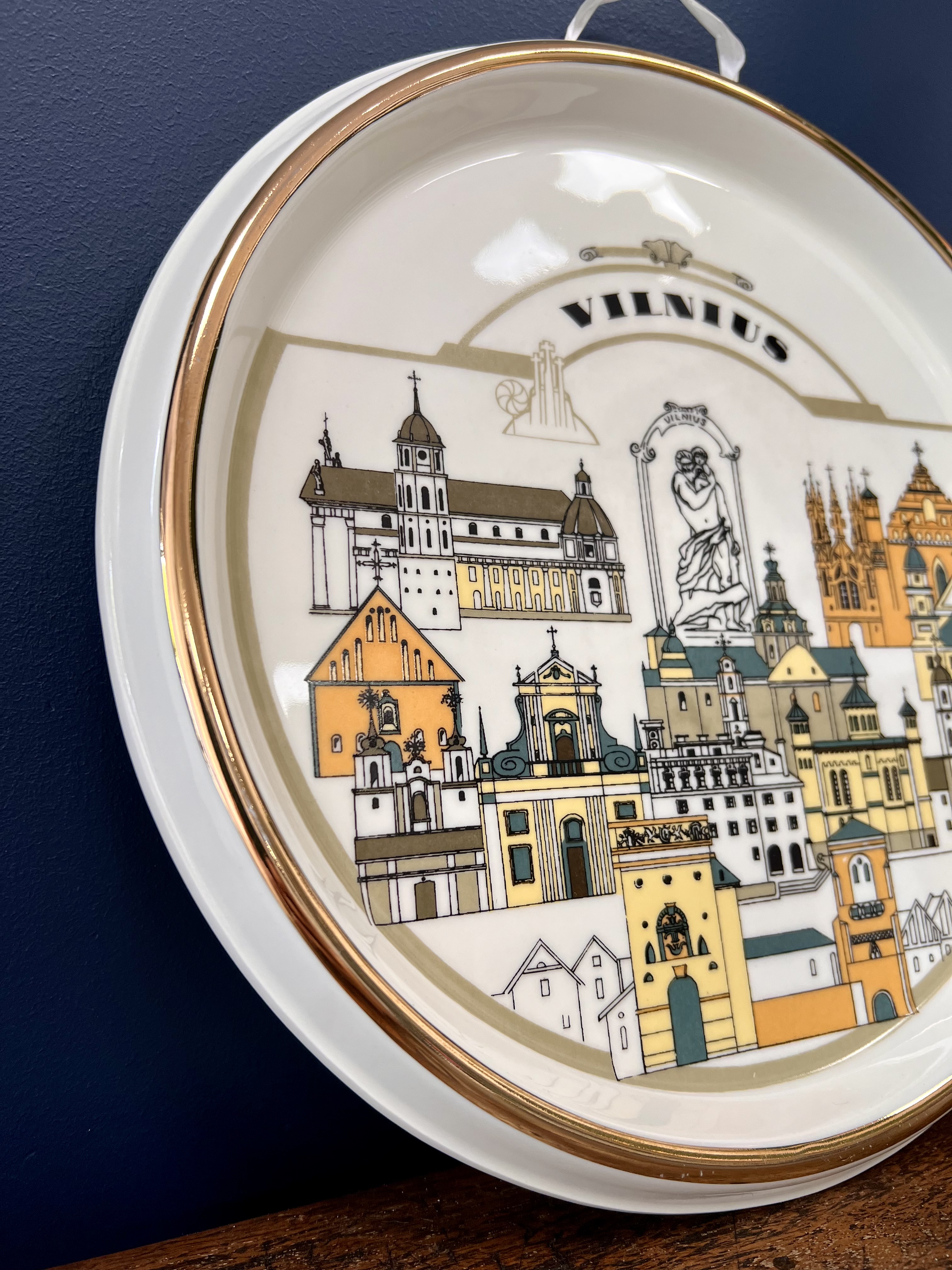 Pakabinama porceliano lėkštė "Vilnius"