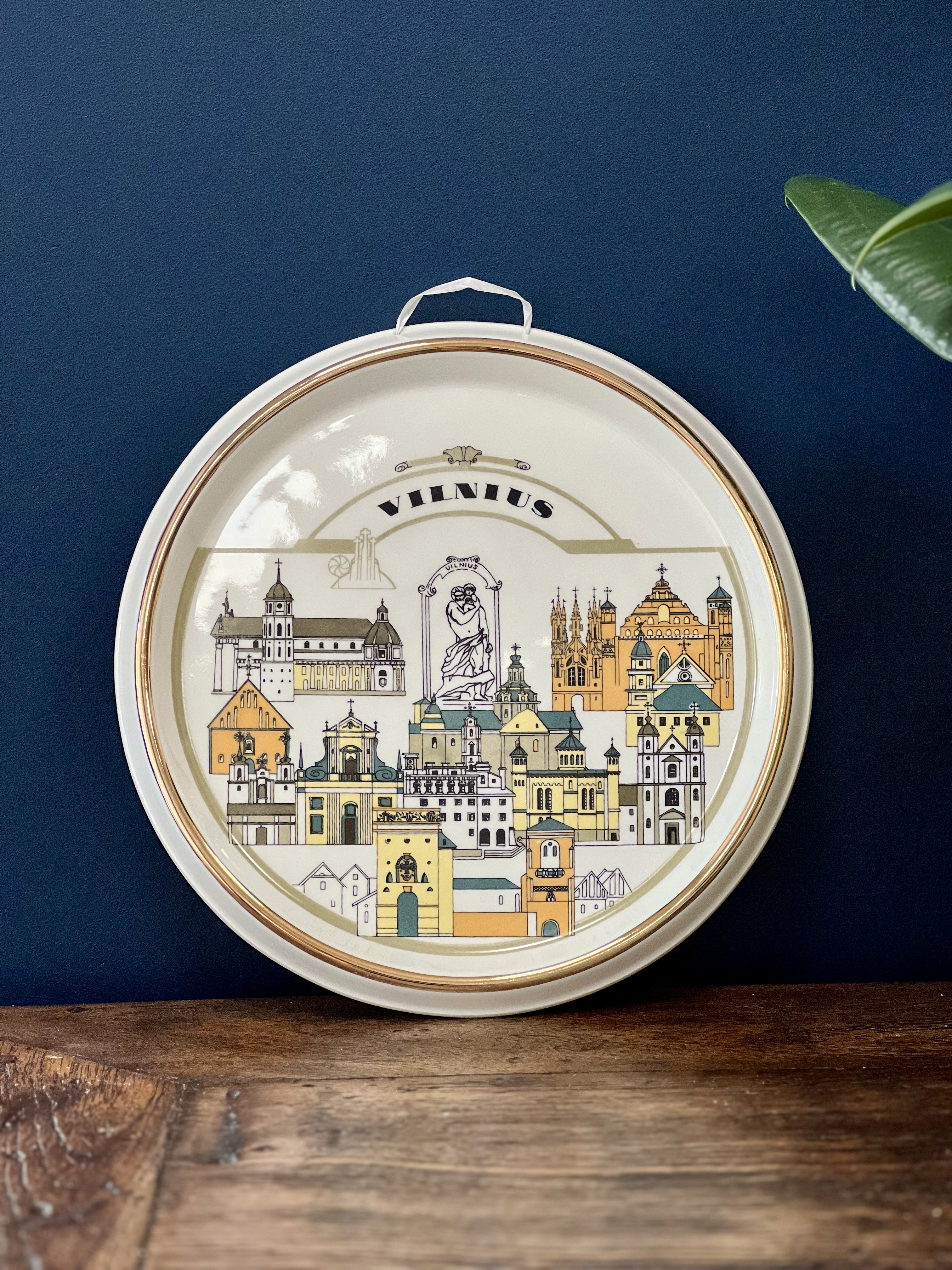 Pakabinama porceliano lėkštė "Vilnius"