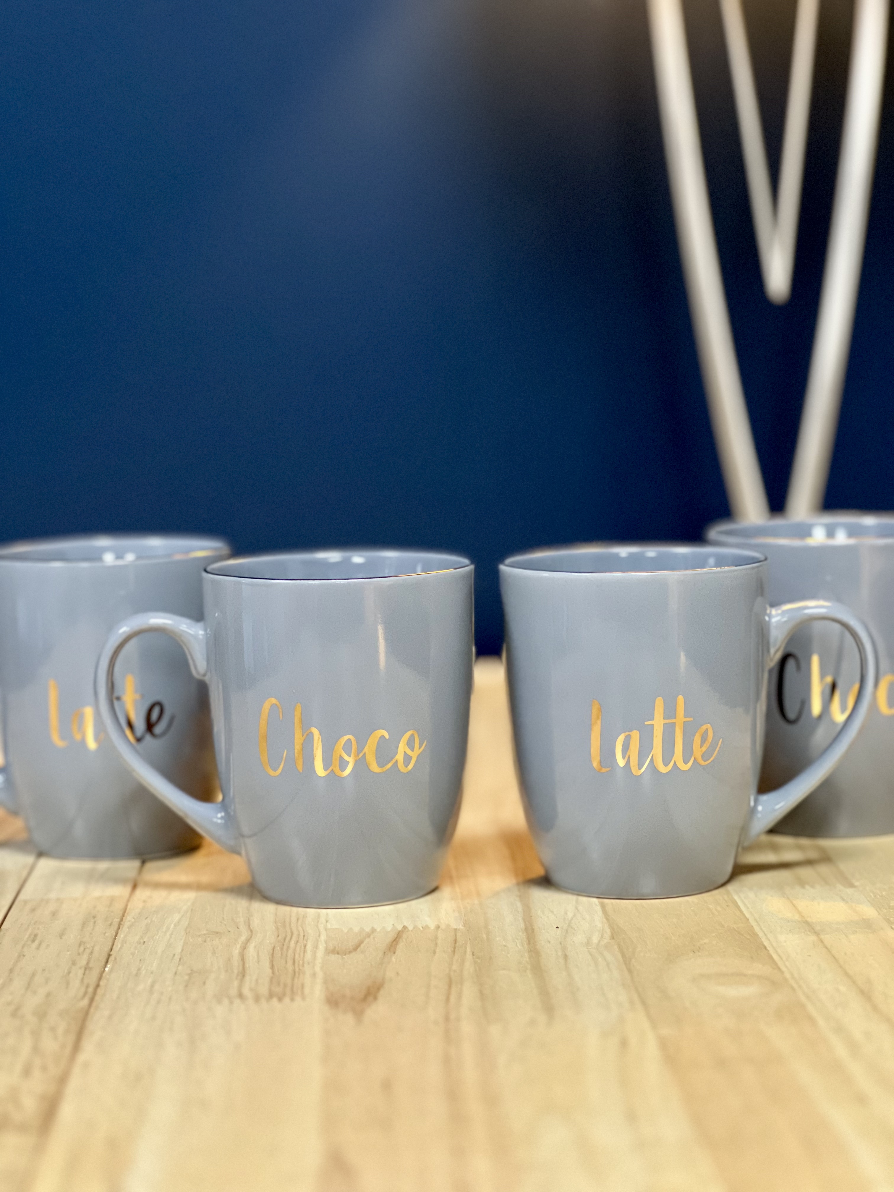 Keturi puodeliai "Choco" "latte"