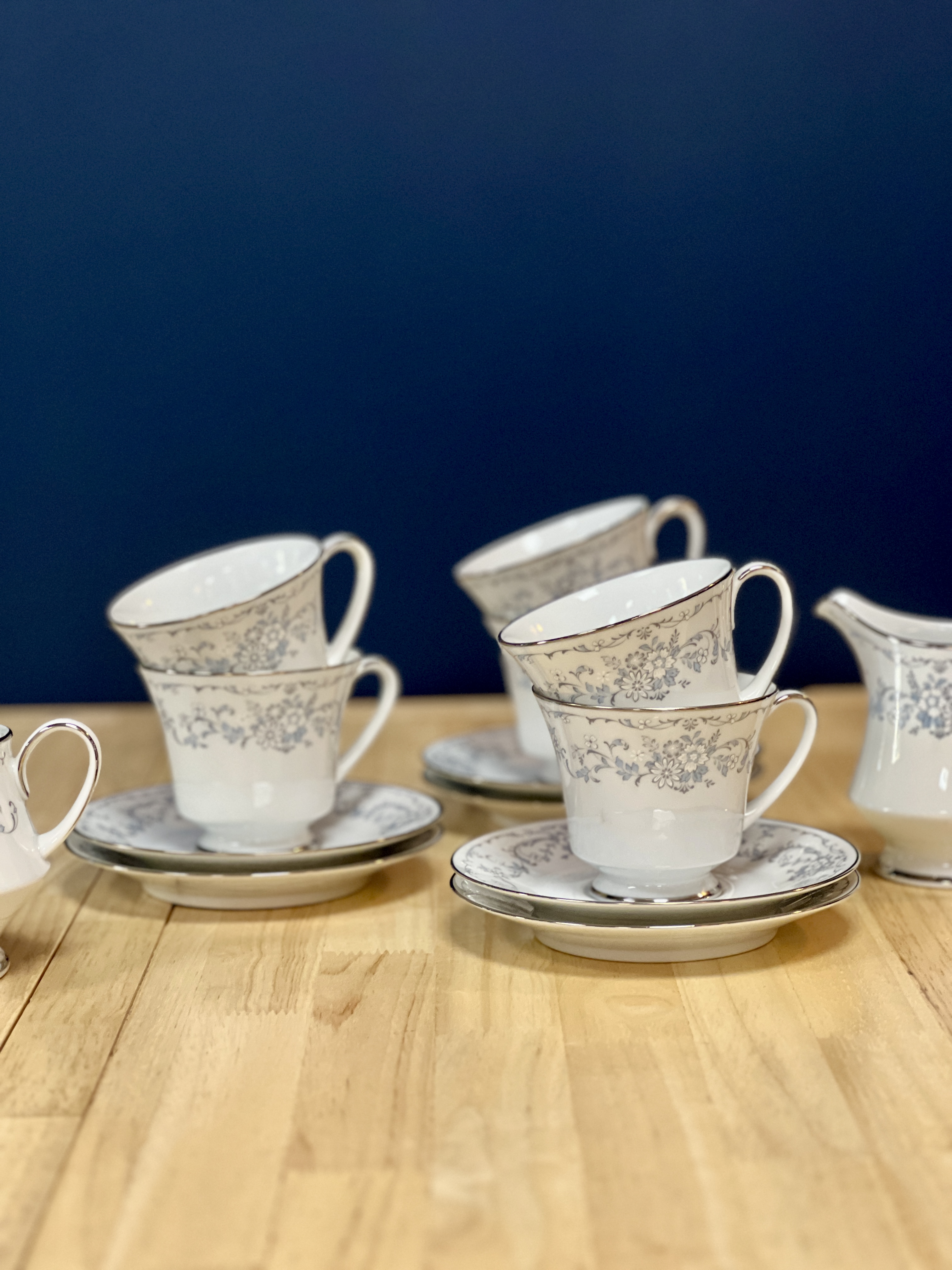 "Noritake" porcelianinis arbatos/ kavos servizas