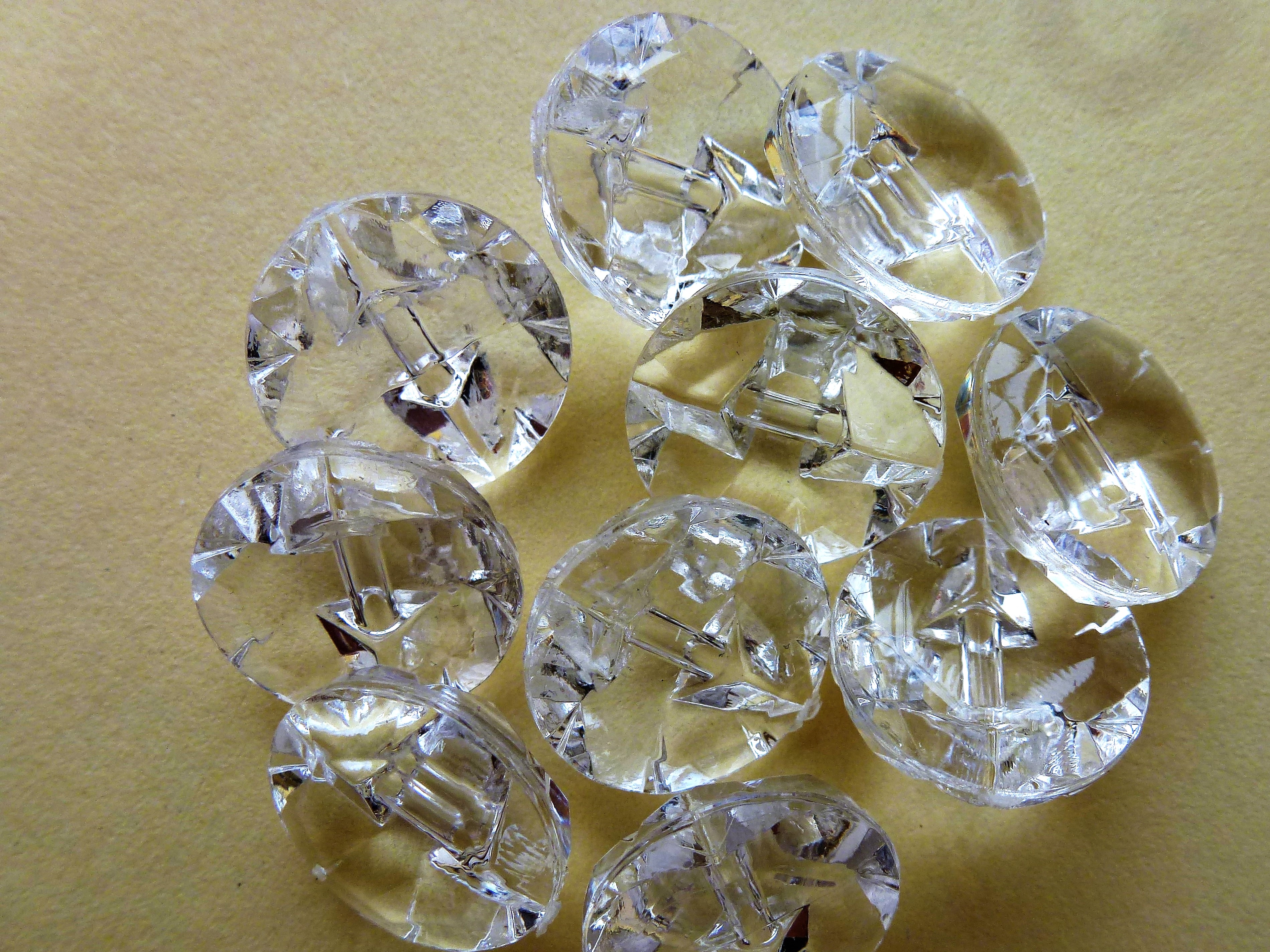 CRYSTAL Buttons 13mm & 15mm