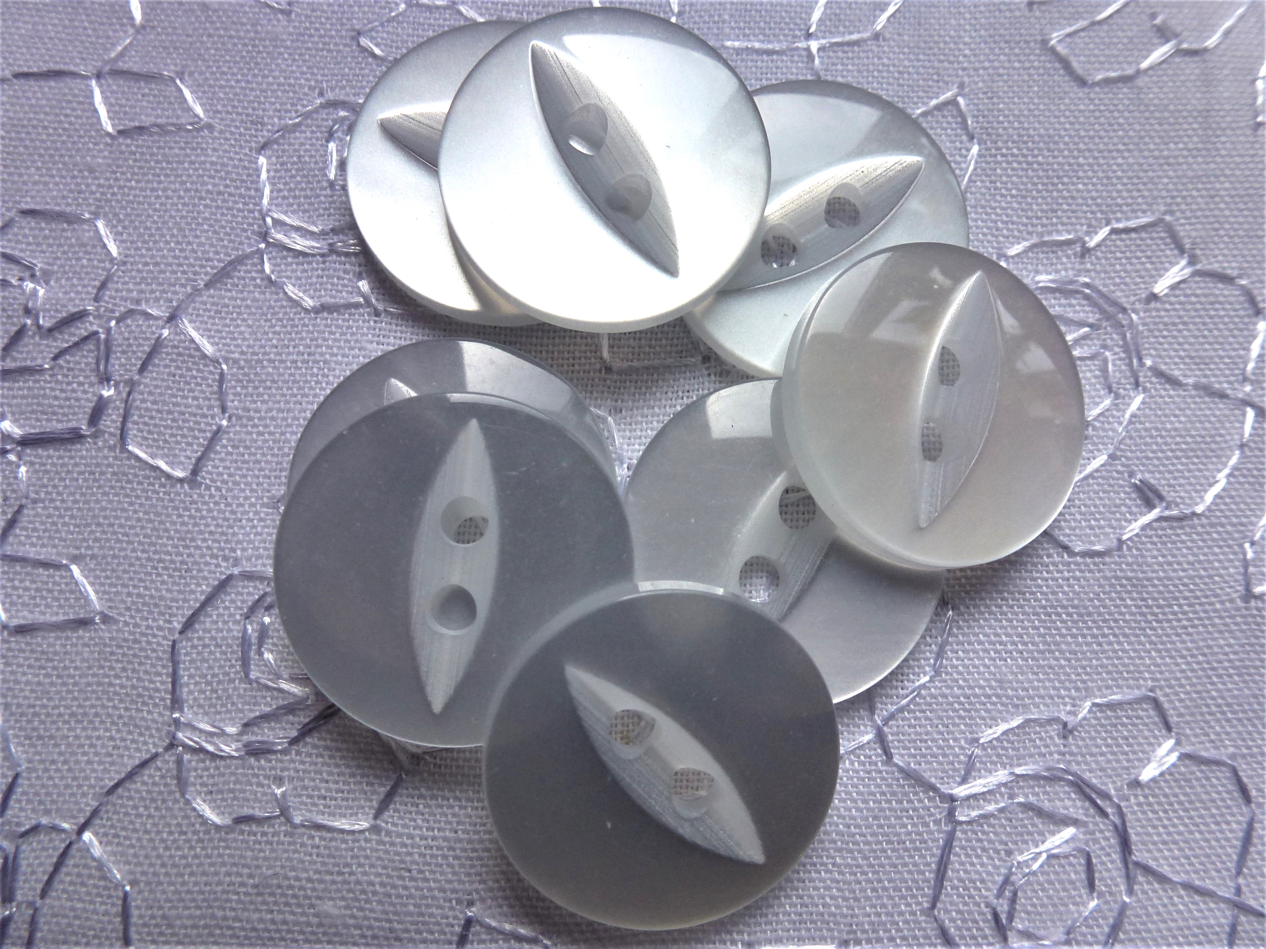 FISHEYE Buttons 16mm / 26L