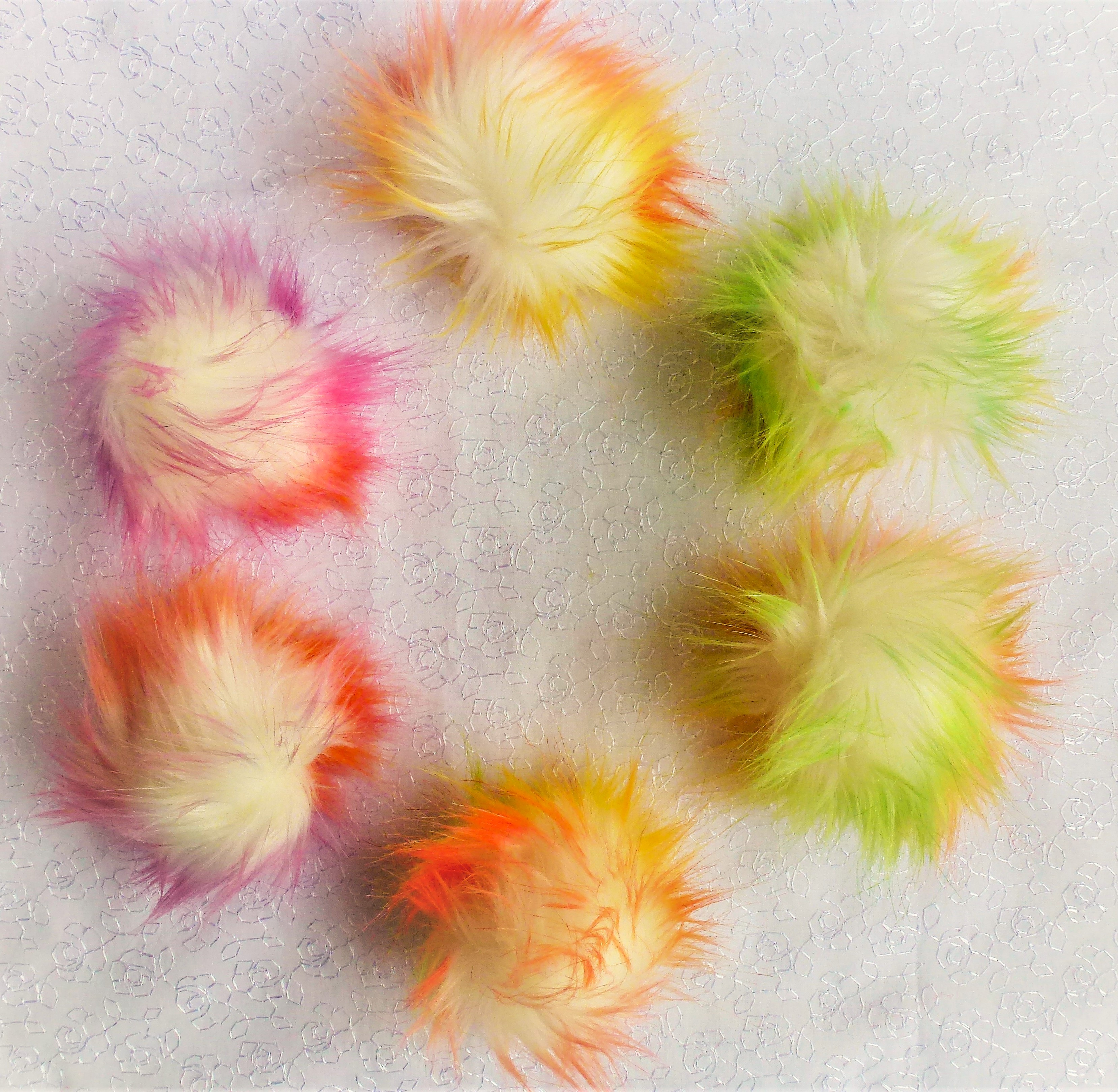 POMPOMS Wild - Light Rainbow or Deep Rainbow