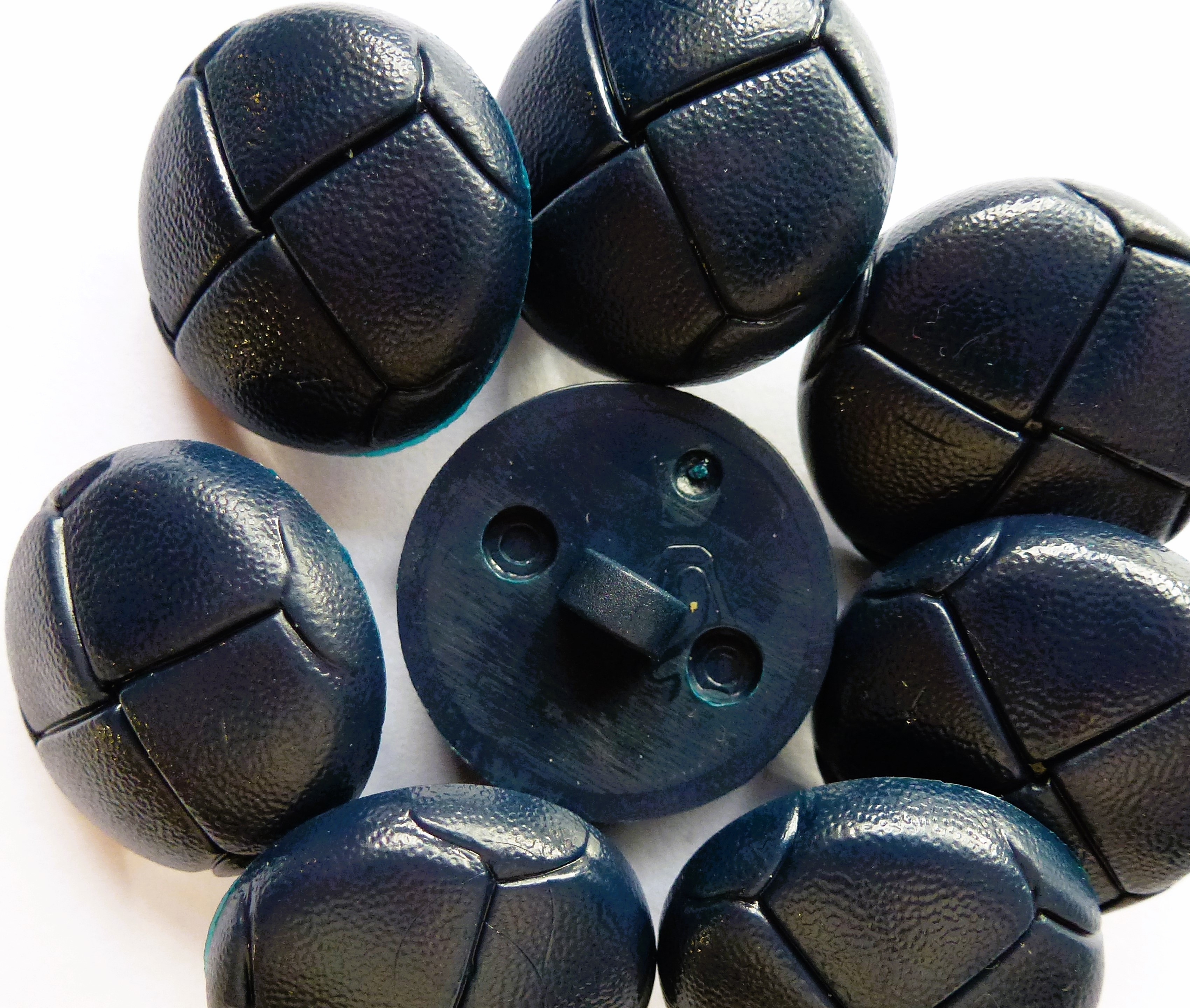 FOOTBALL Style Adults Buttons 23mm