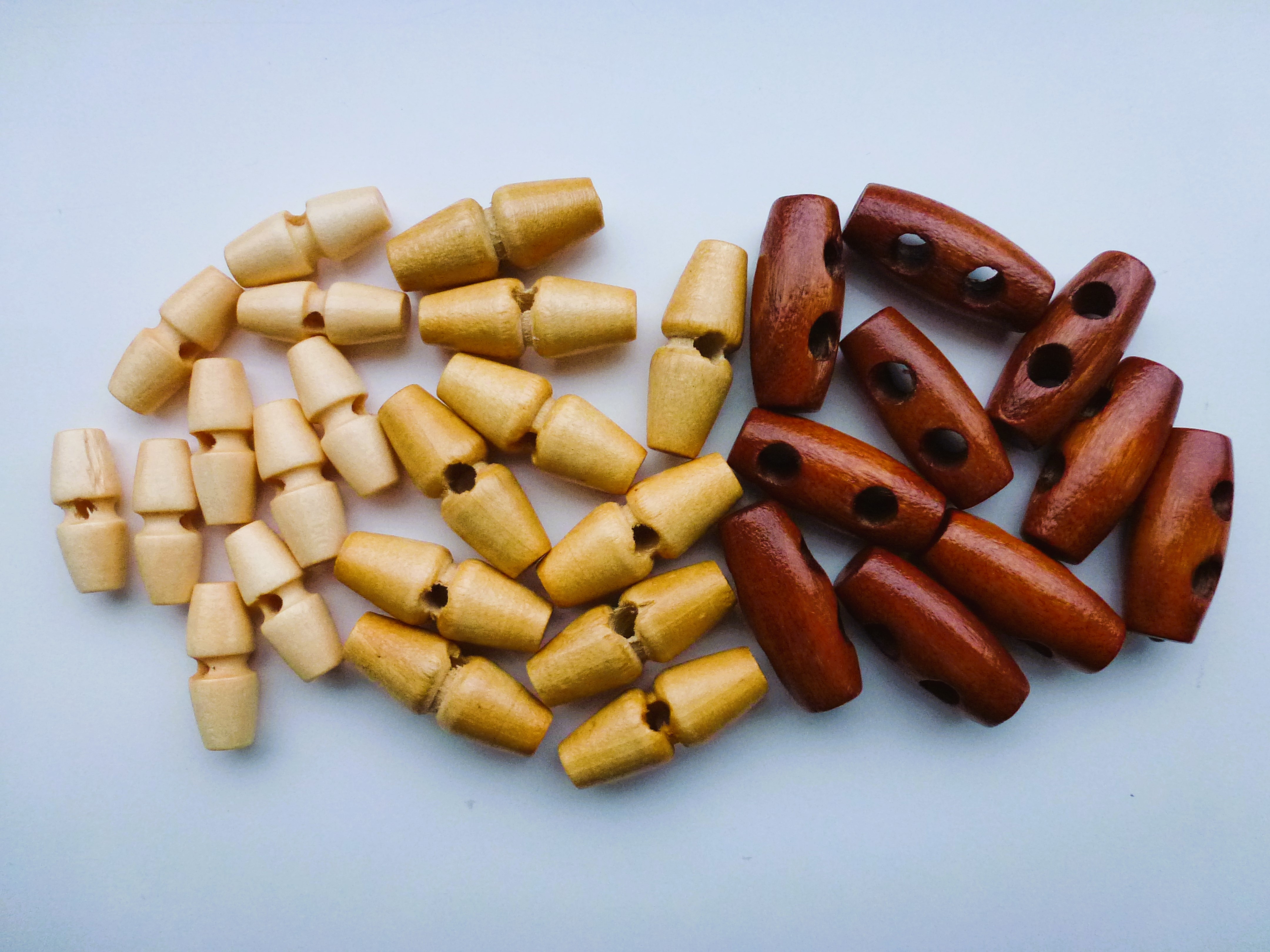 WOOD Toggle Buttons 20mm & 25mm