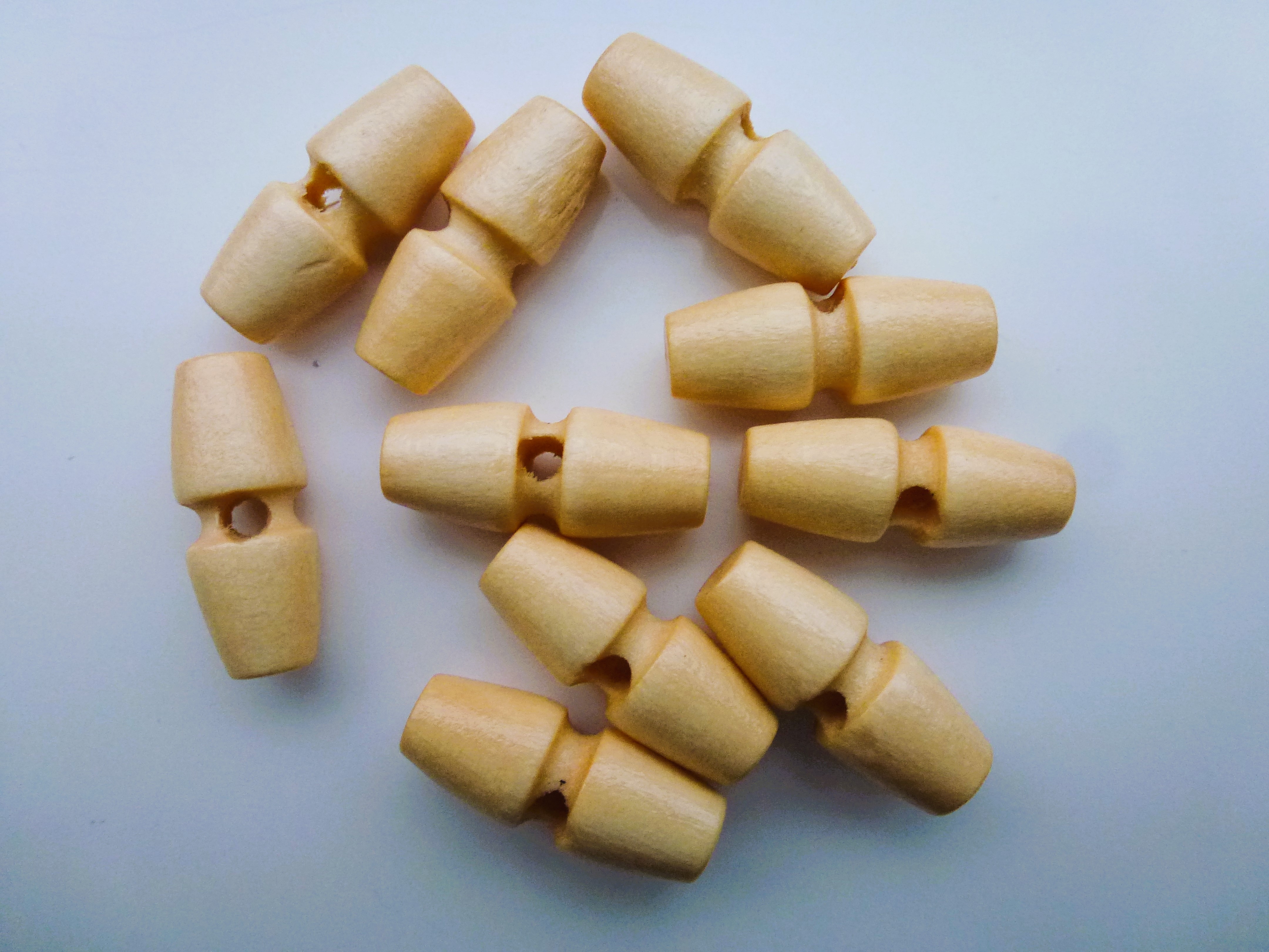 WOOD Toggle Buttons 20mm & 25mm