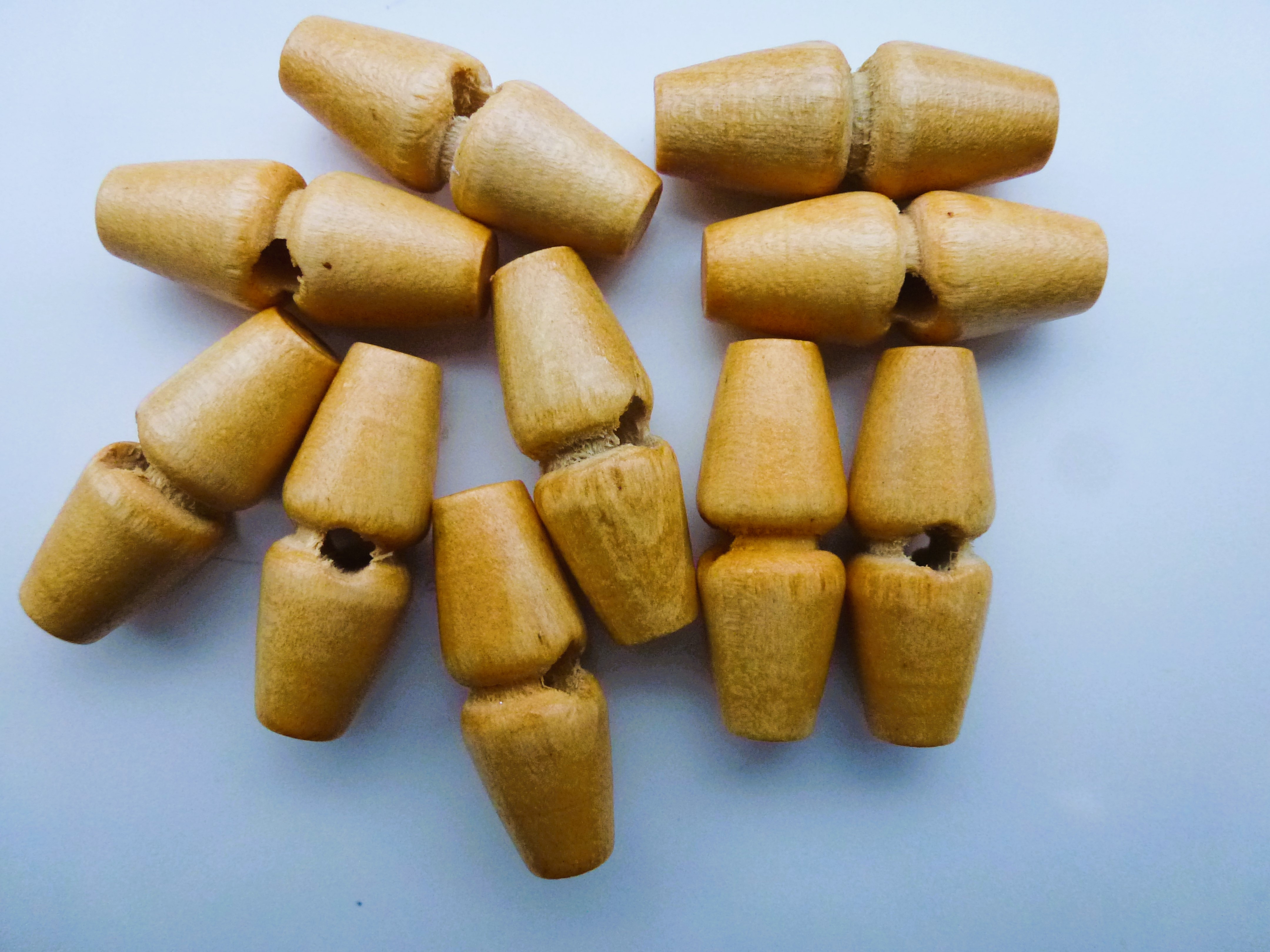 WOOD Toggle Buttons 20mm & 25mm