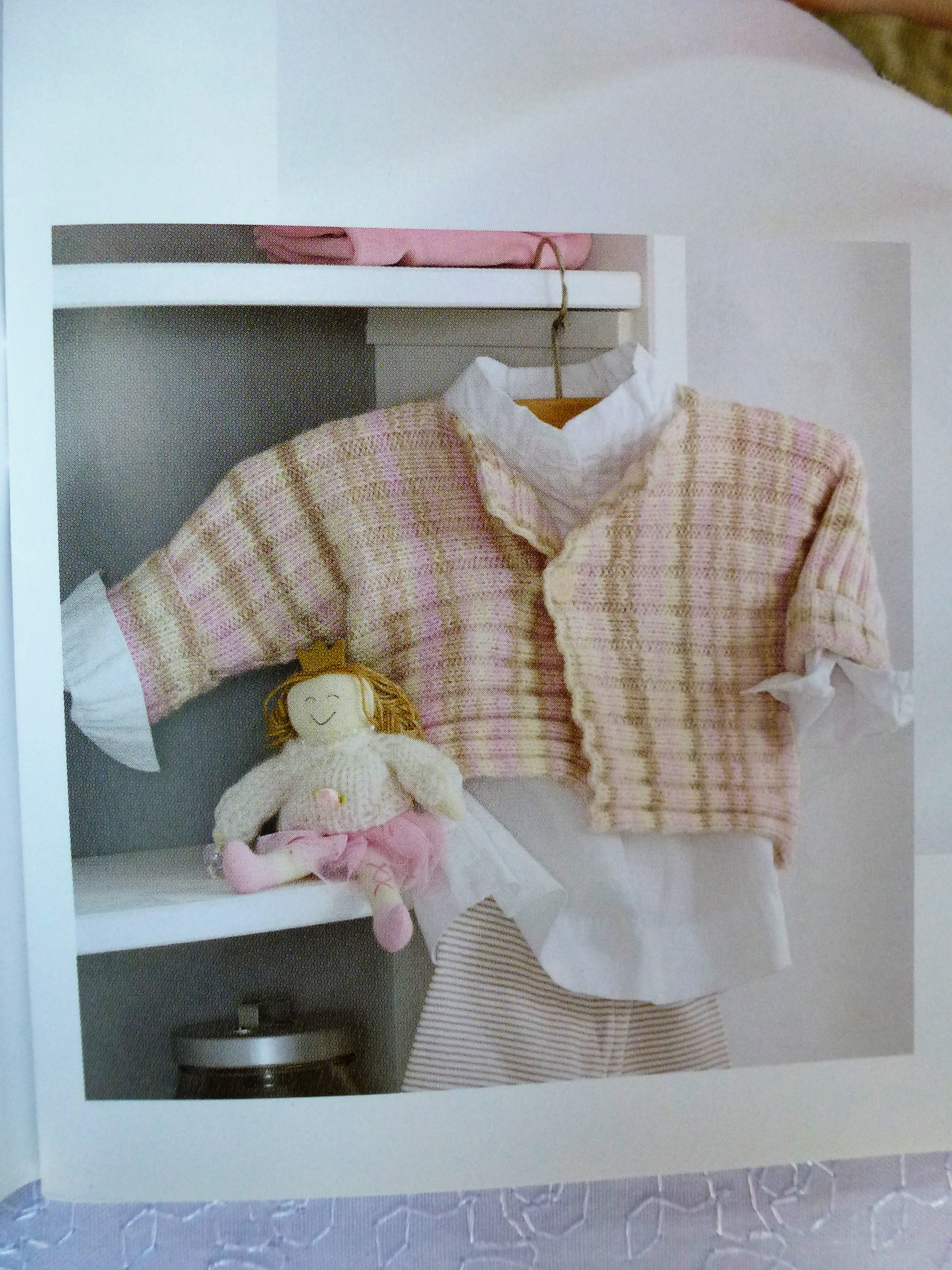 BOOK - Patons 3791 in 4 ply & DK