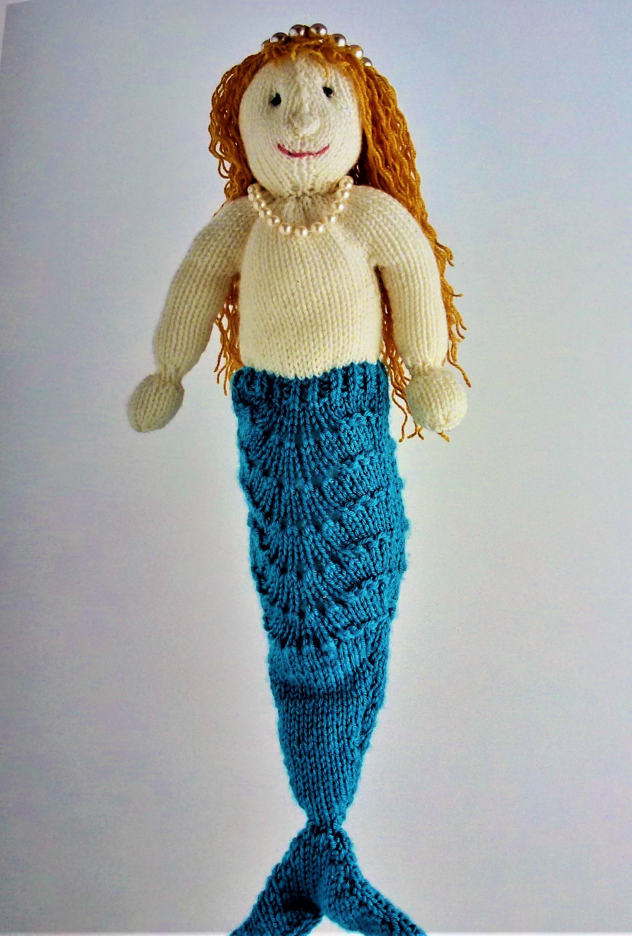 BOOKLET - Patons AVA Mermaid Tail & Toy