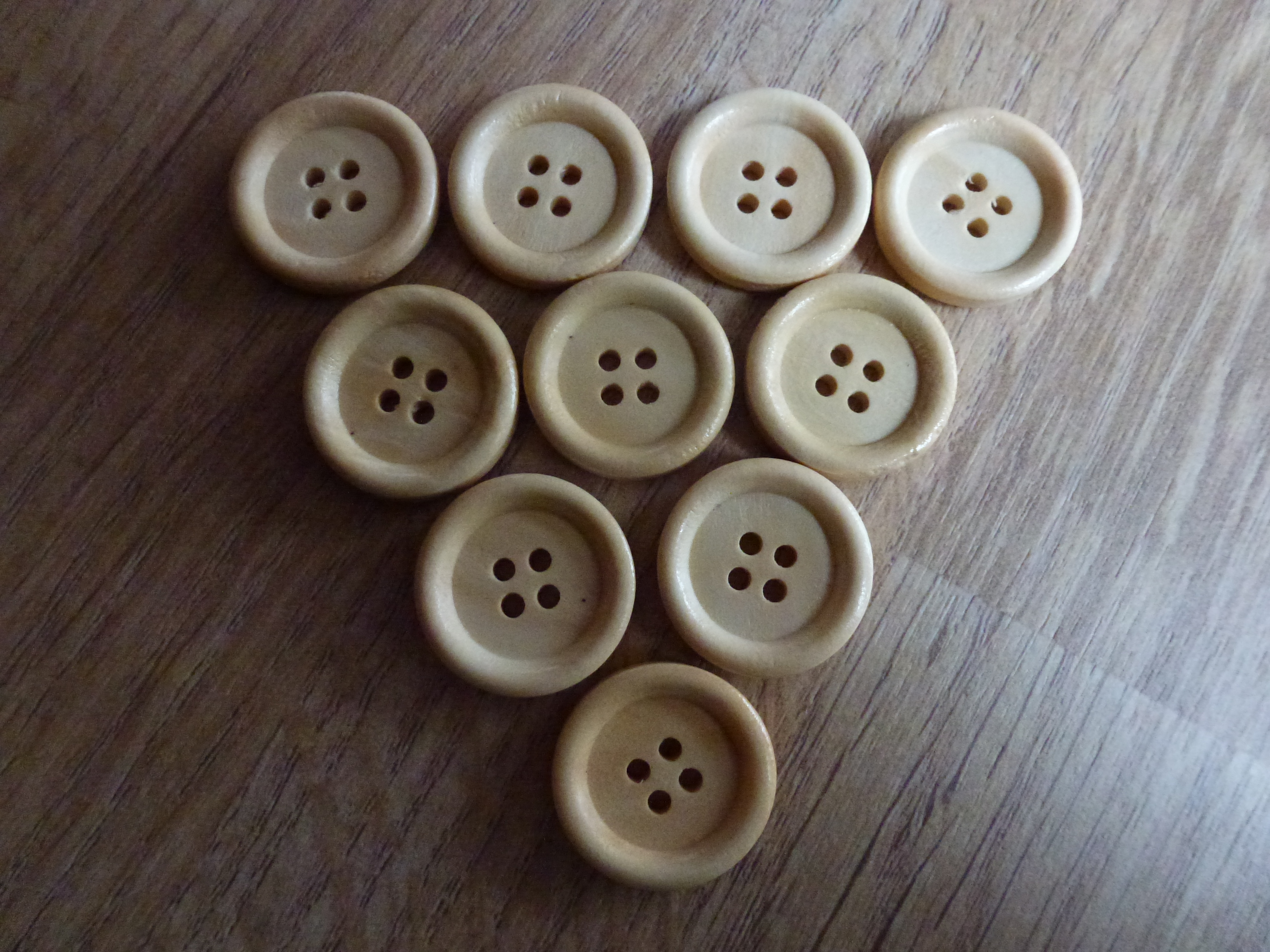 WOOD EFFECT Buttons 20mm