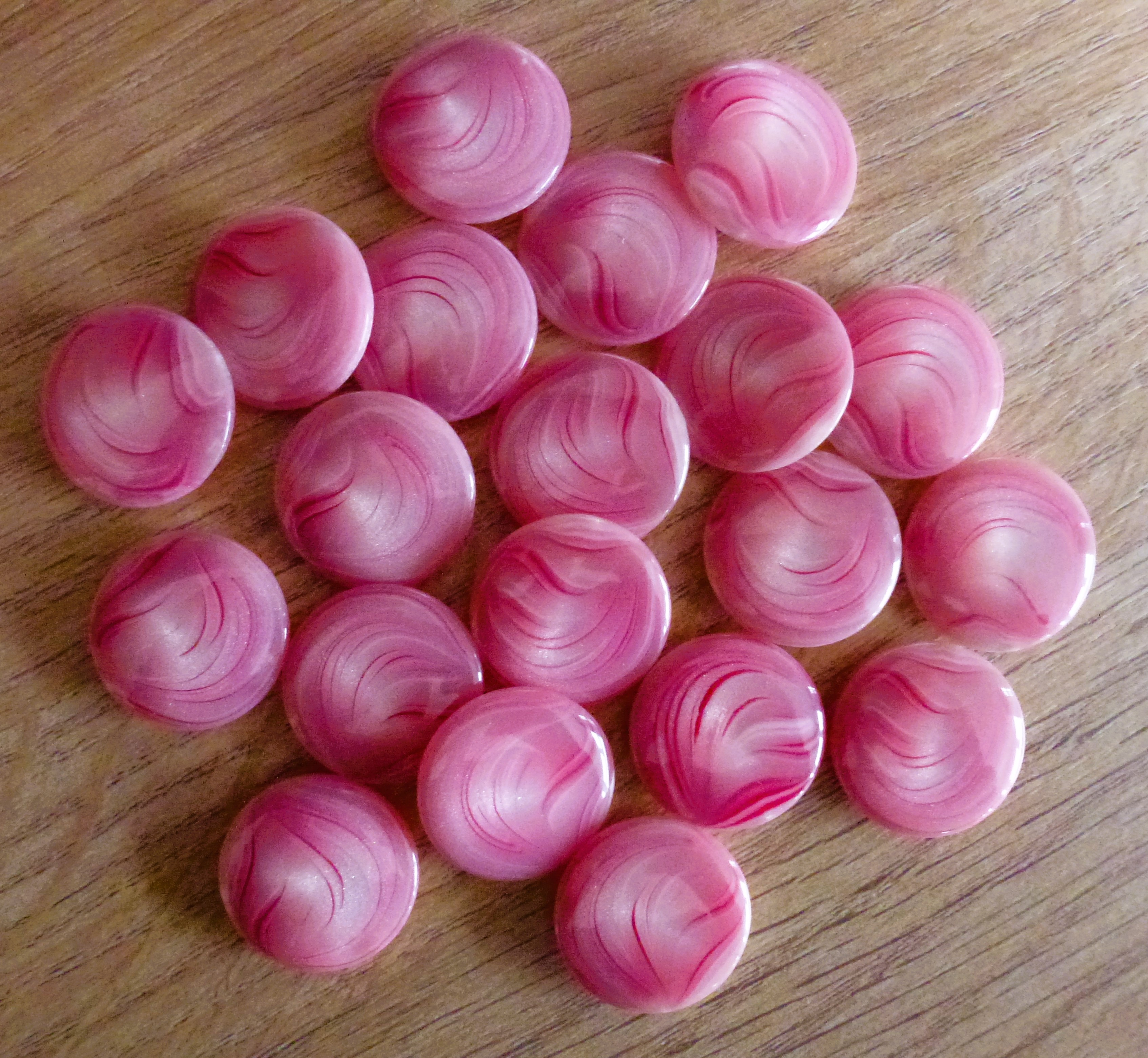 MARBLE Effect Buttons 20mm