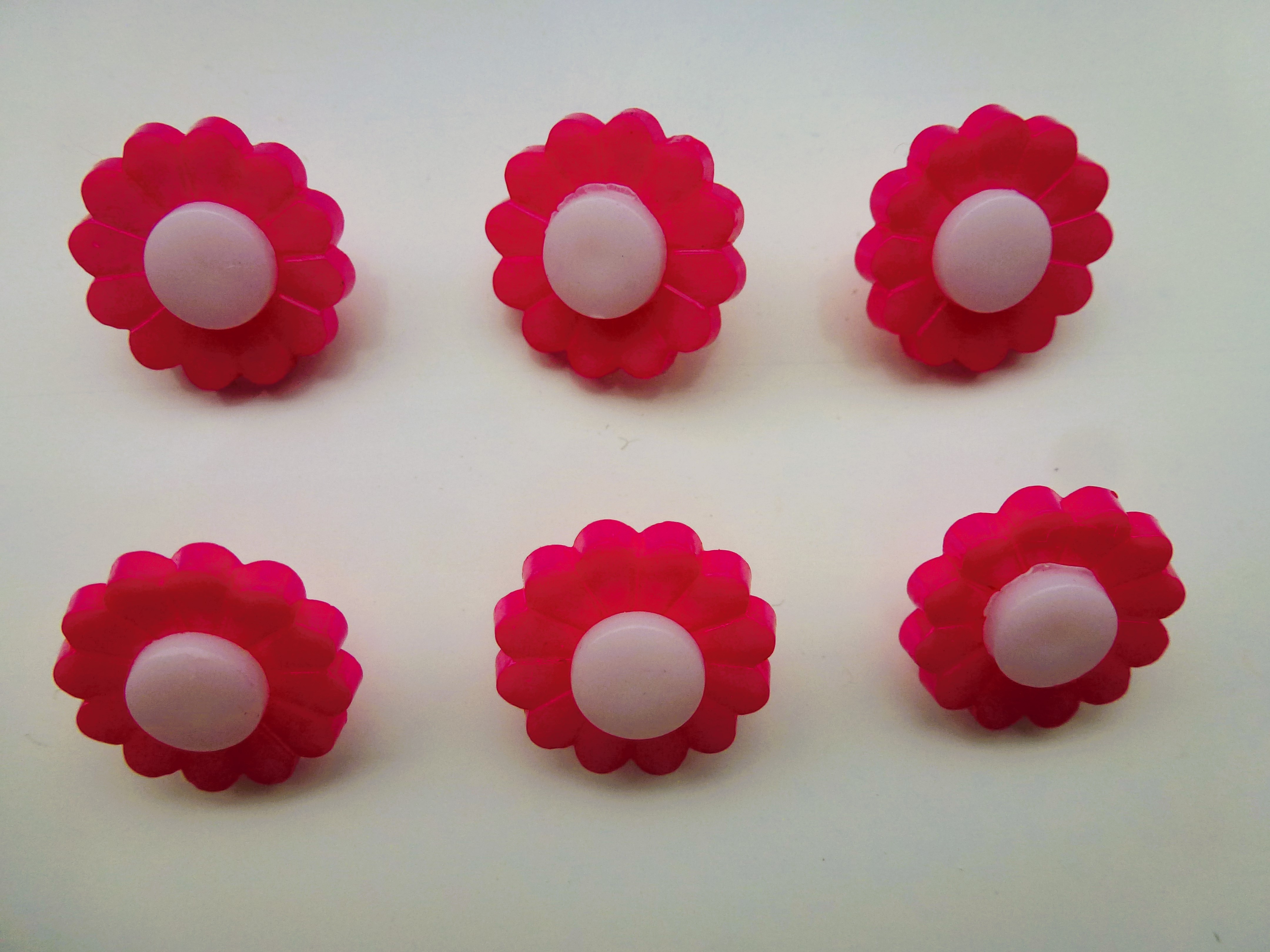 DAISY FLOWER Buttons 15mm