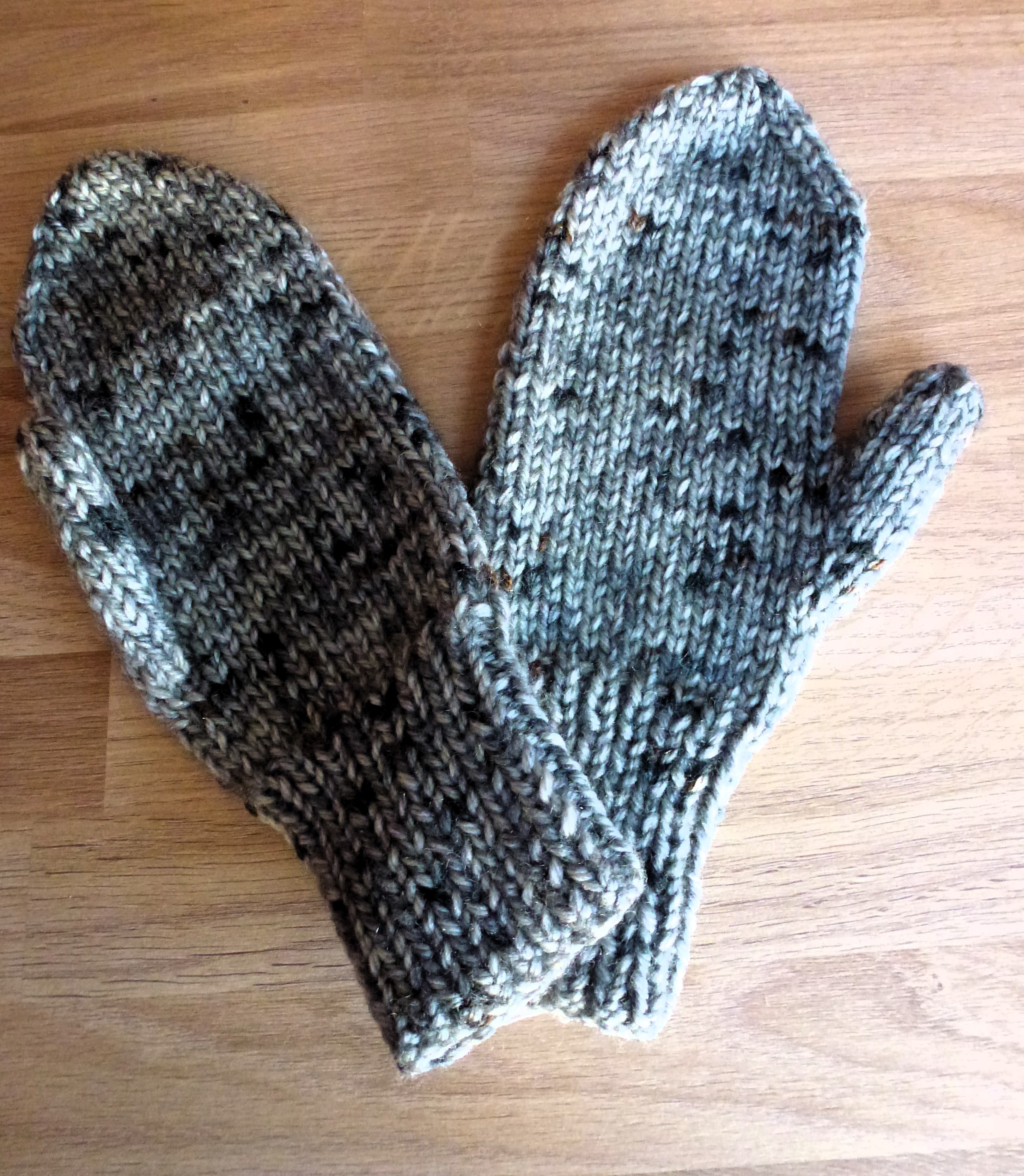 MITTENS - Hand Knitted