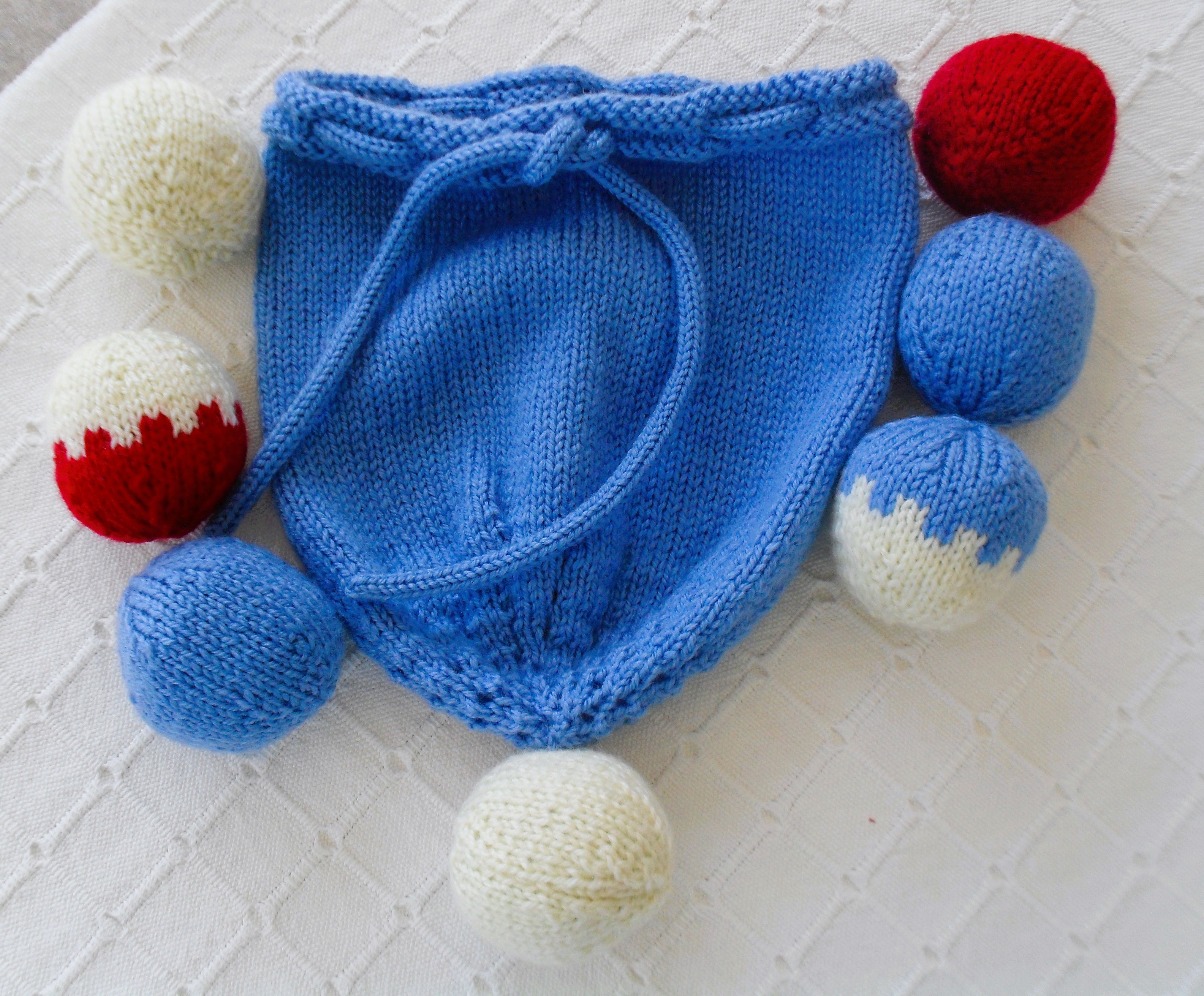 BALLS for Safe Play - Hand Knitted