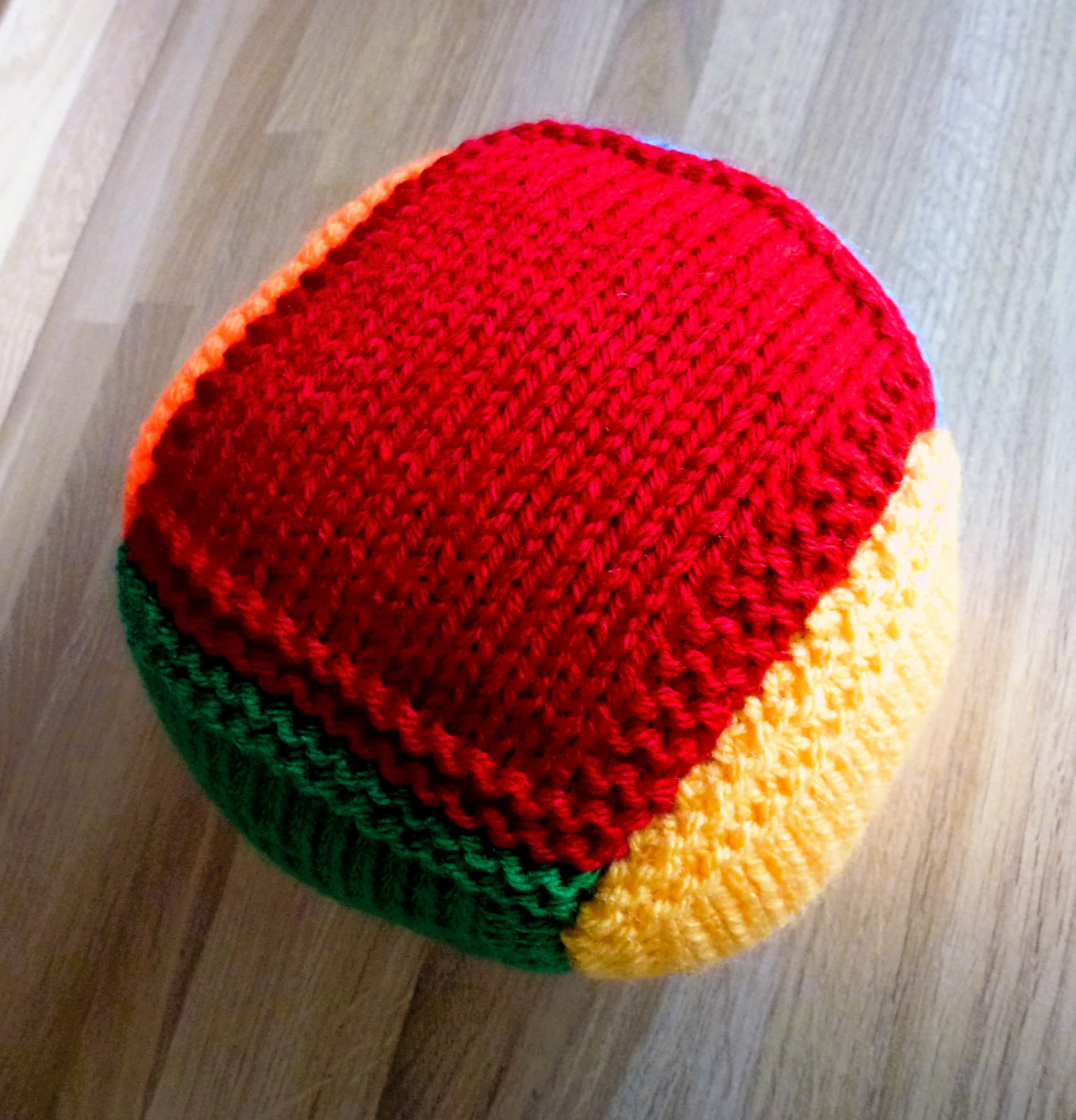 BALLS for Safe Play - Hand Knitted