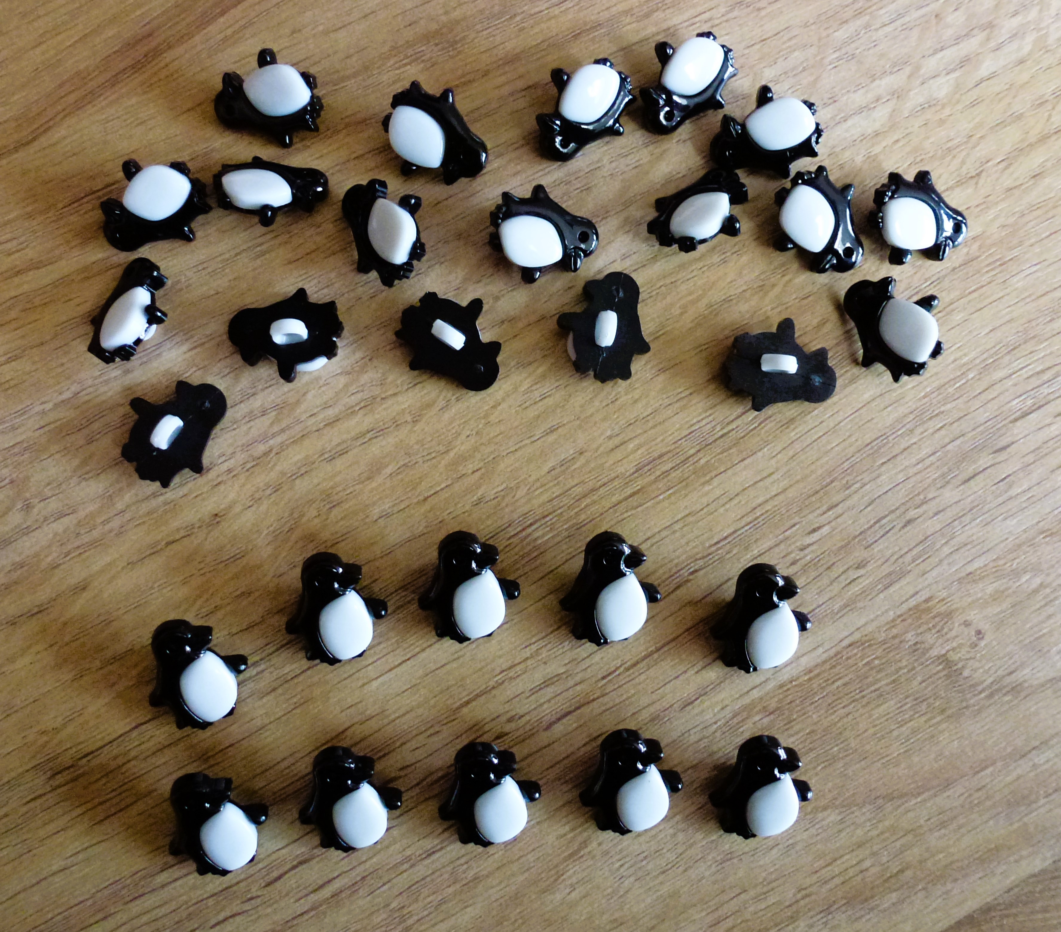 PENGUIN Buttons 17mm