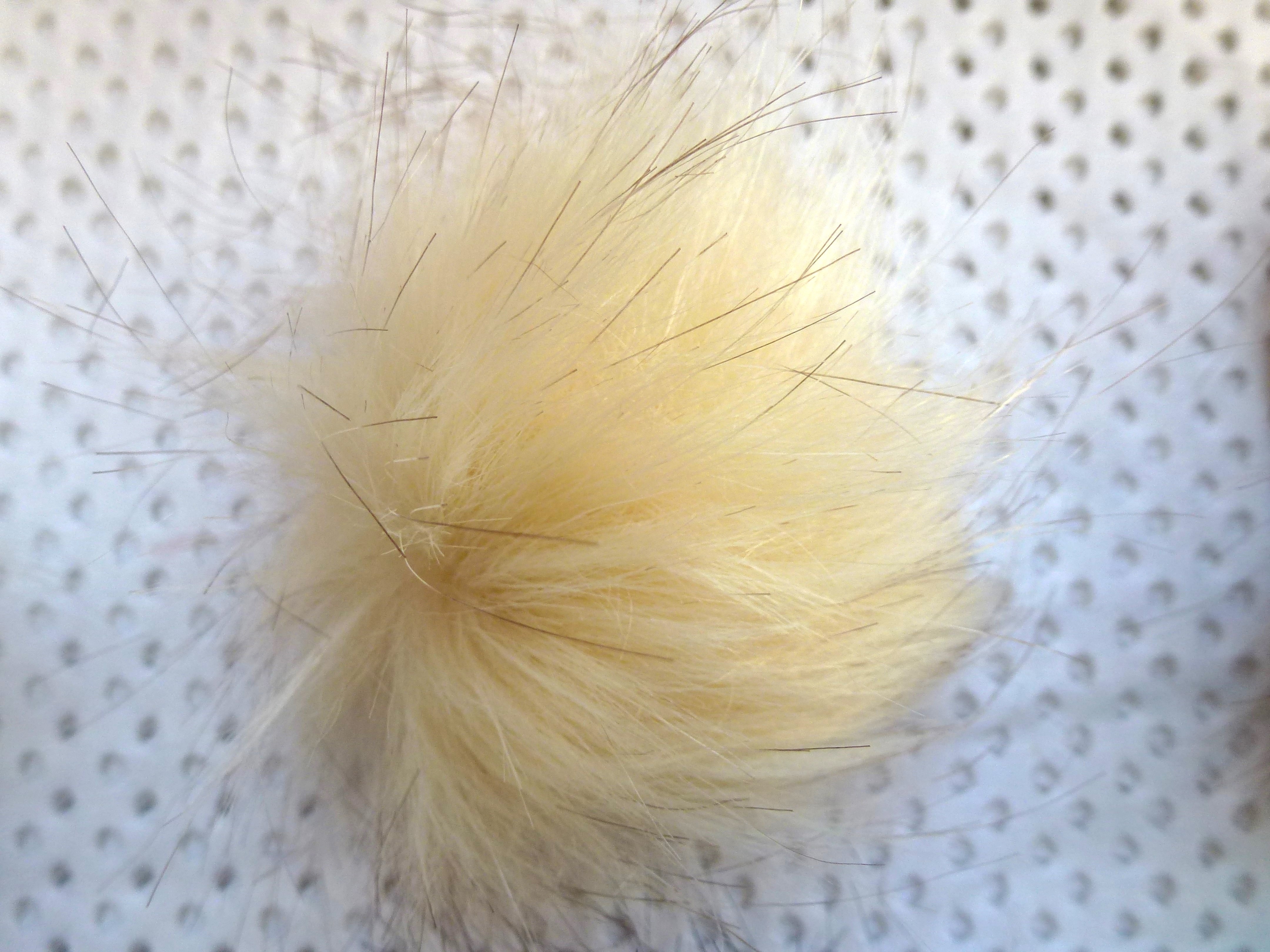 POMPOMS Wild - GREAT Colour Choice