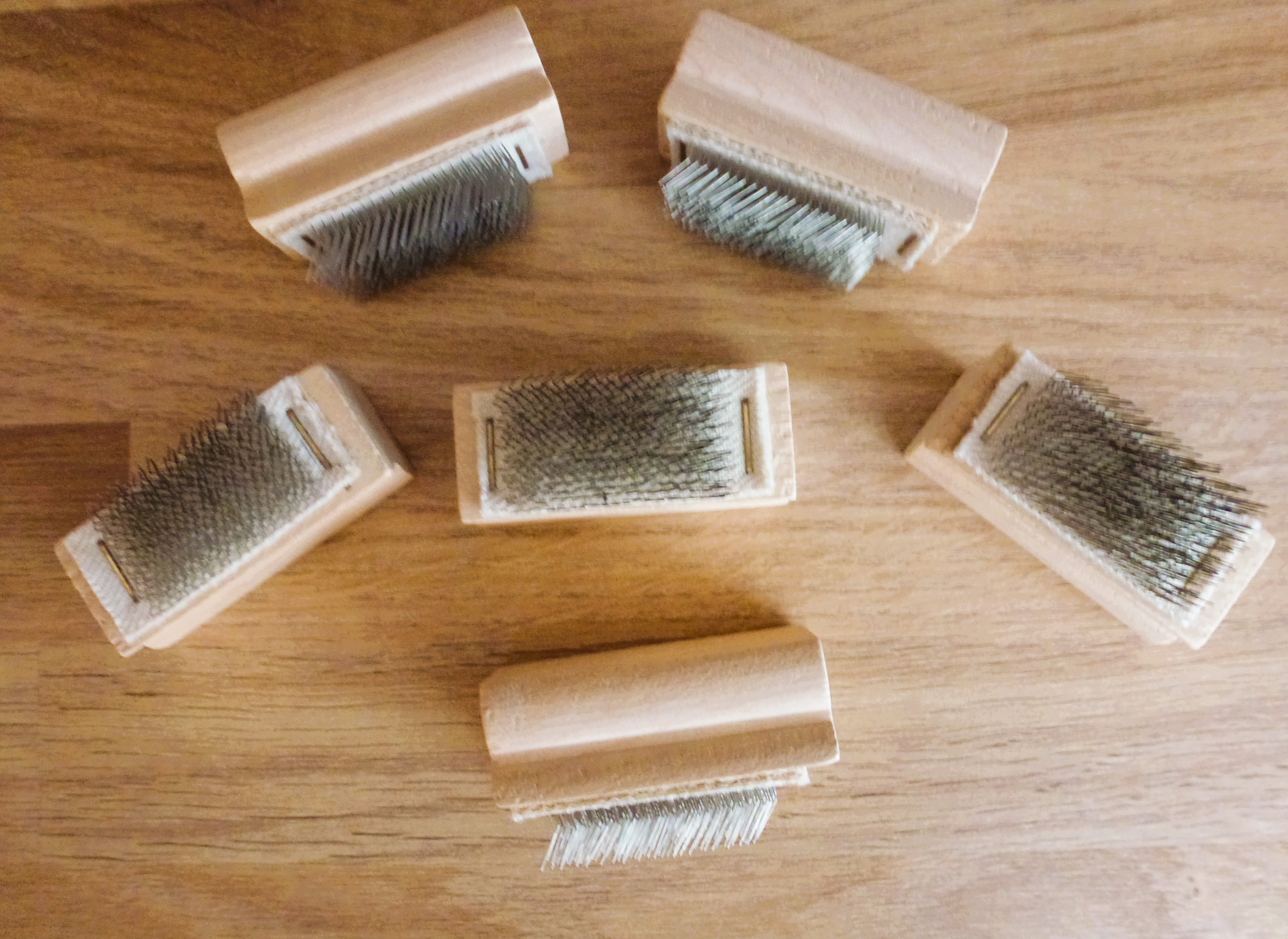 TEASLE BRUSHES 