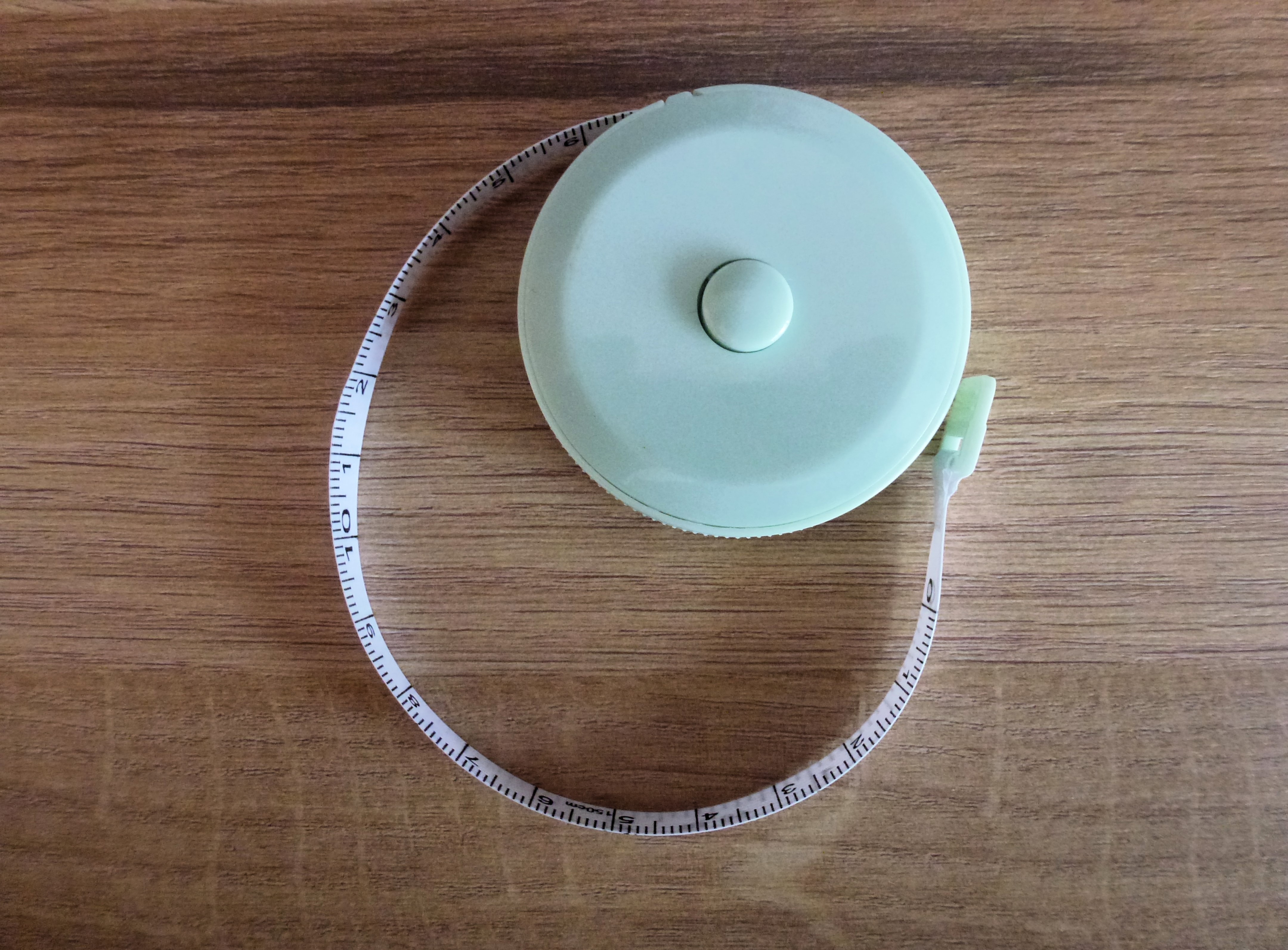 TAPE MEASURES - Retractable Tapes