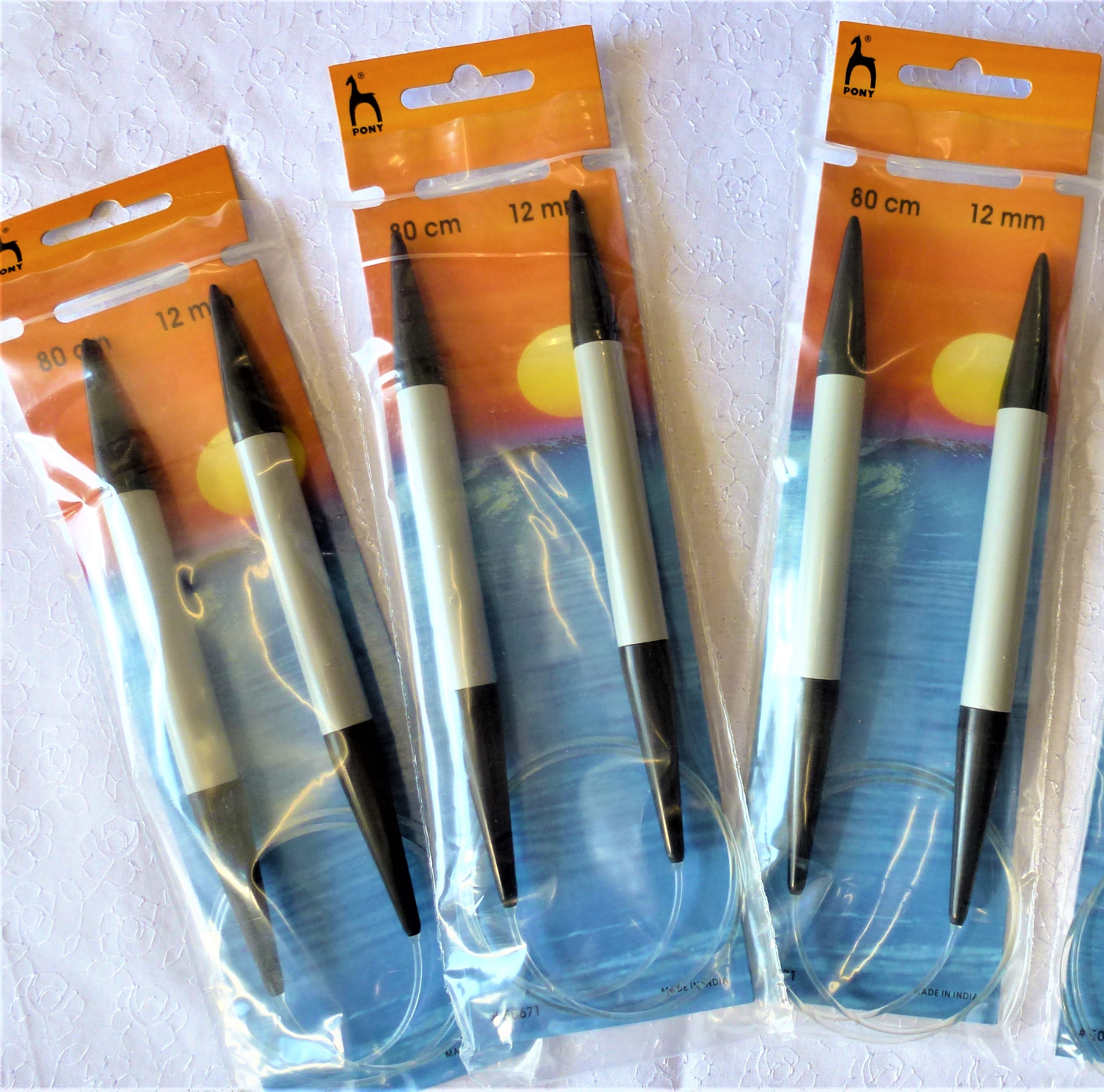 CIRCULAR KNITTING NEEDLES Large - Plastic