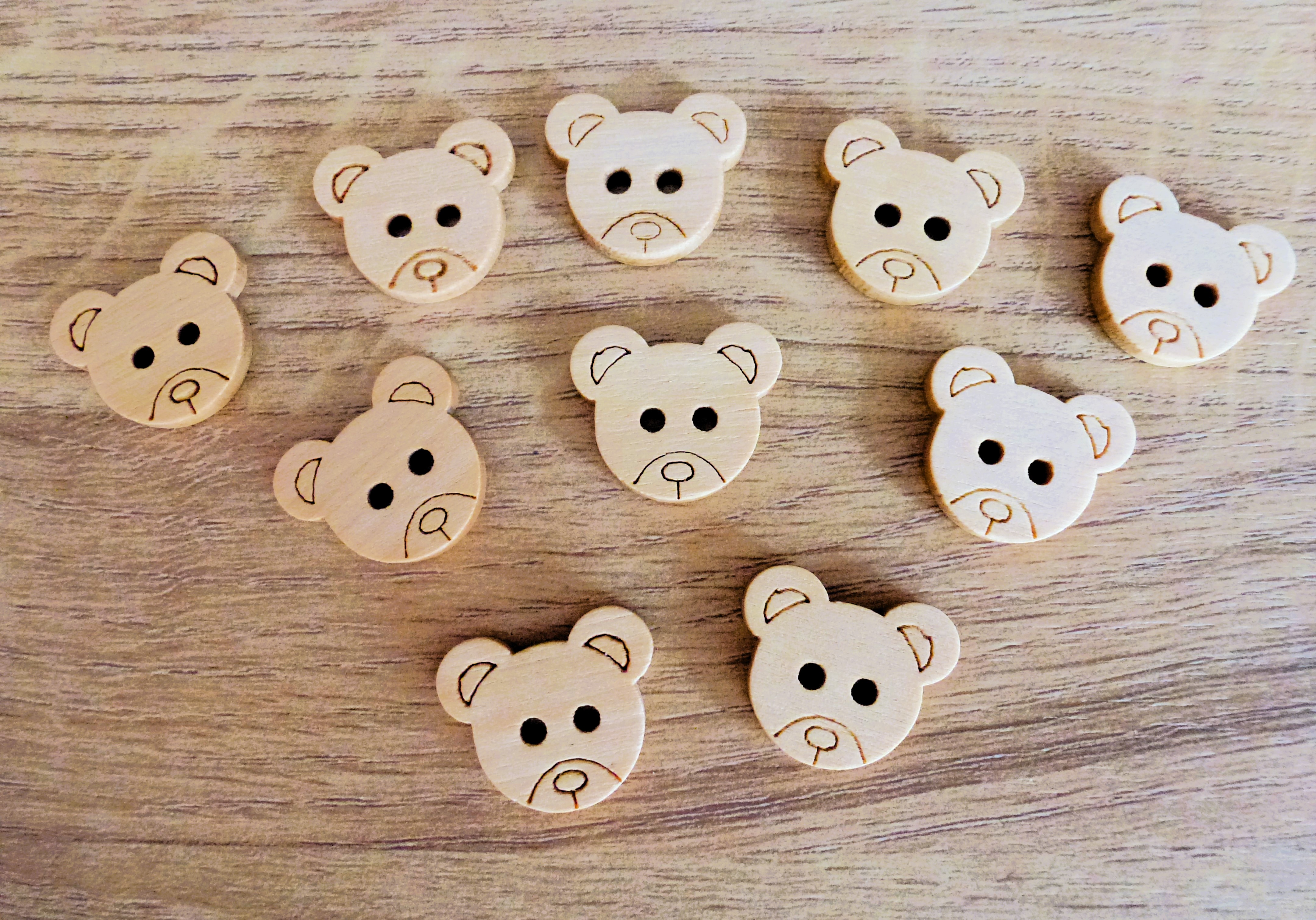 TEDDY BEAR Face Wood Buttons 18mm