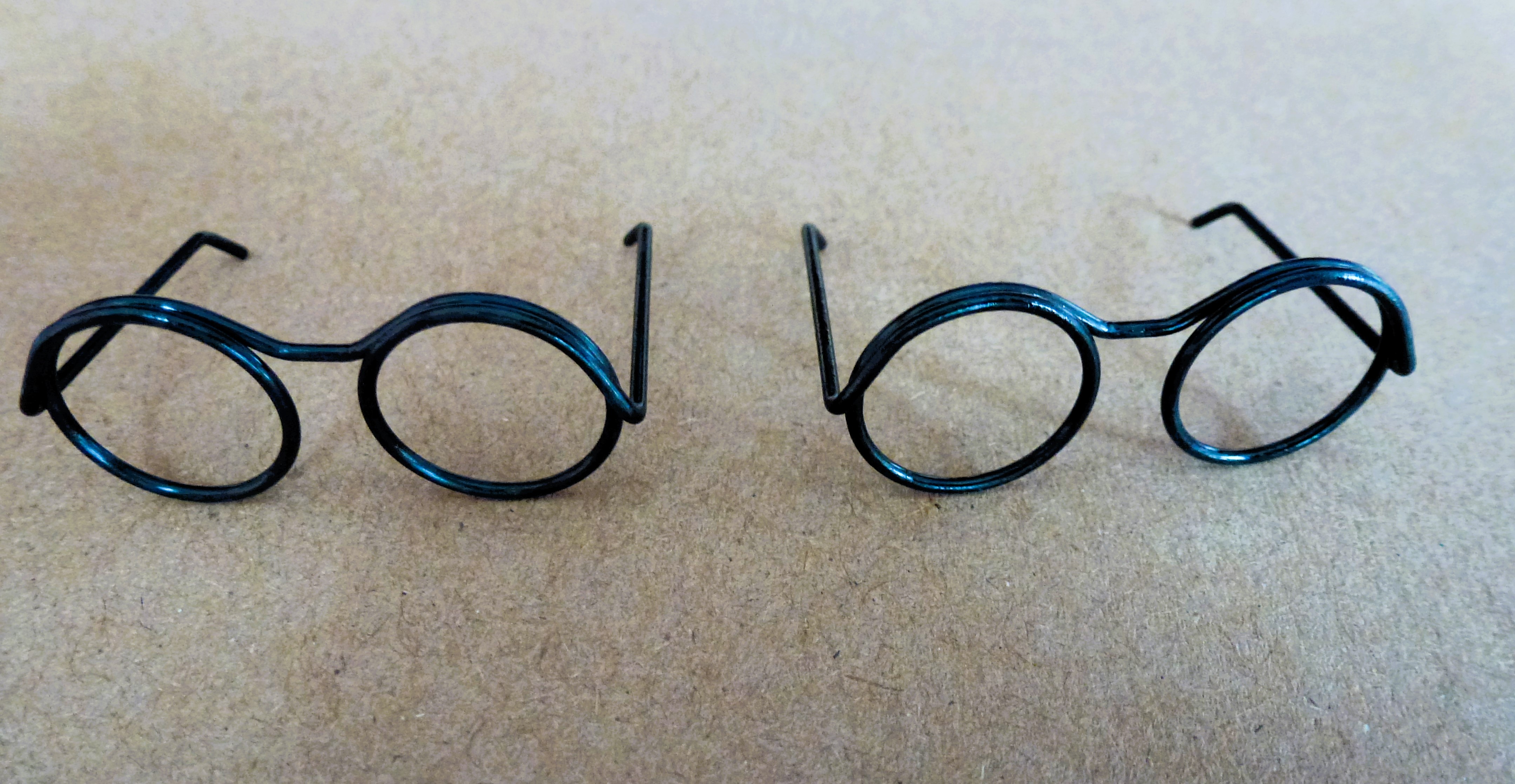 TINY GLASSES For Dolls & Bears - 35 x 22mm