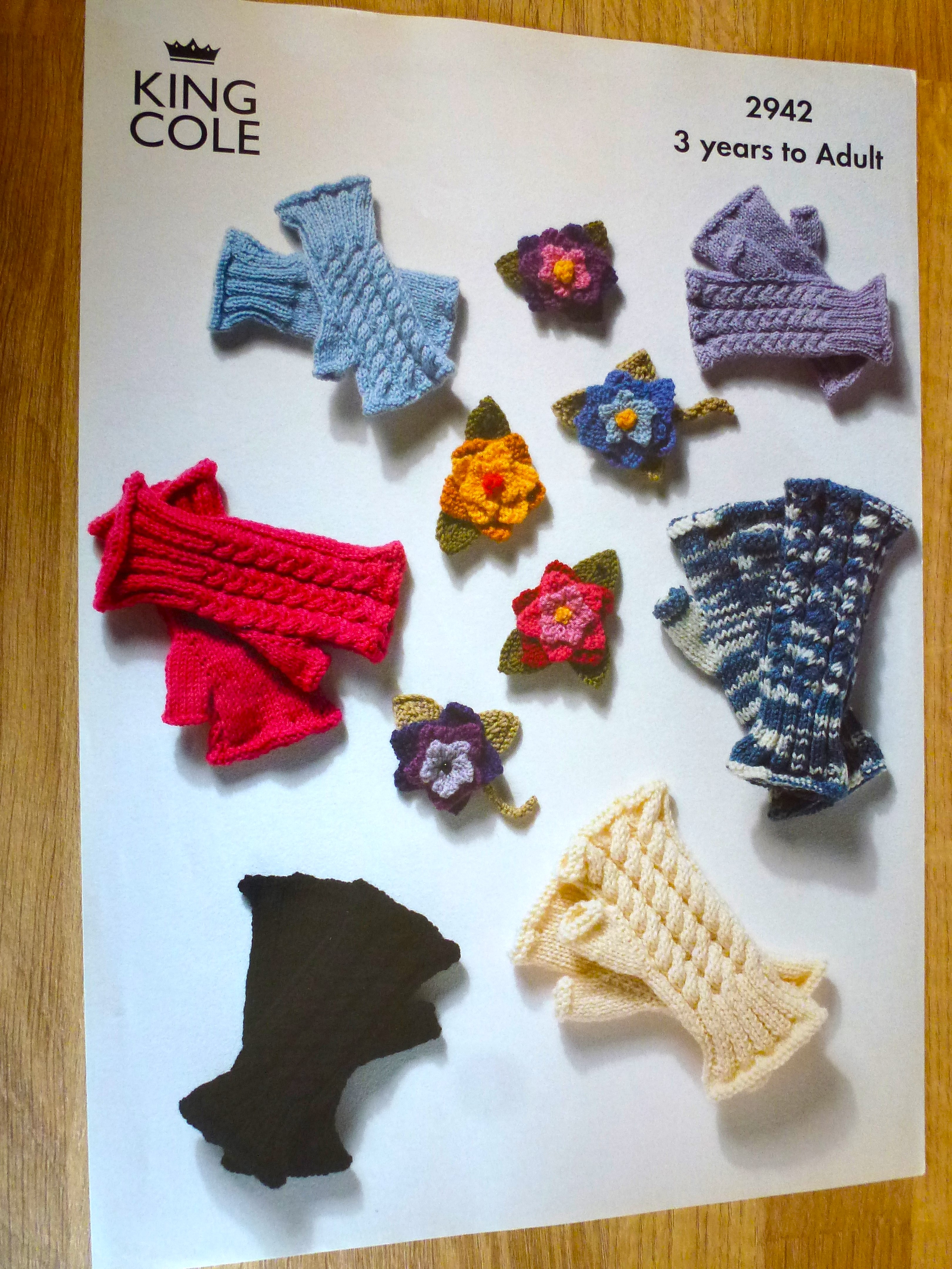 Accessories FAMILY Knitting Patterns